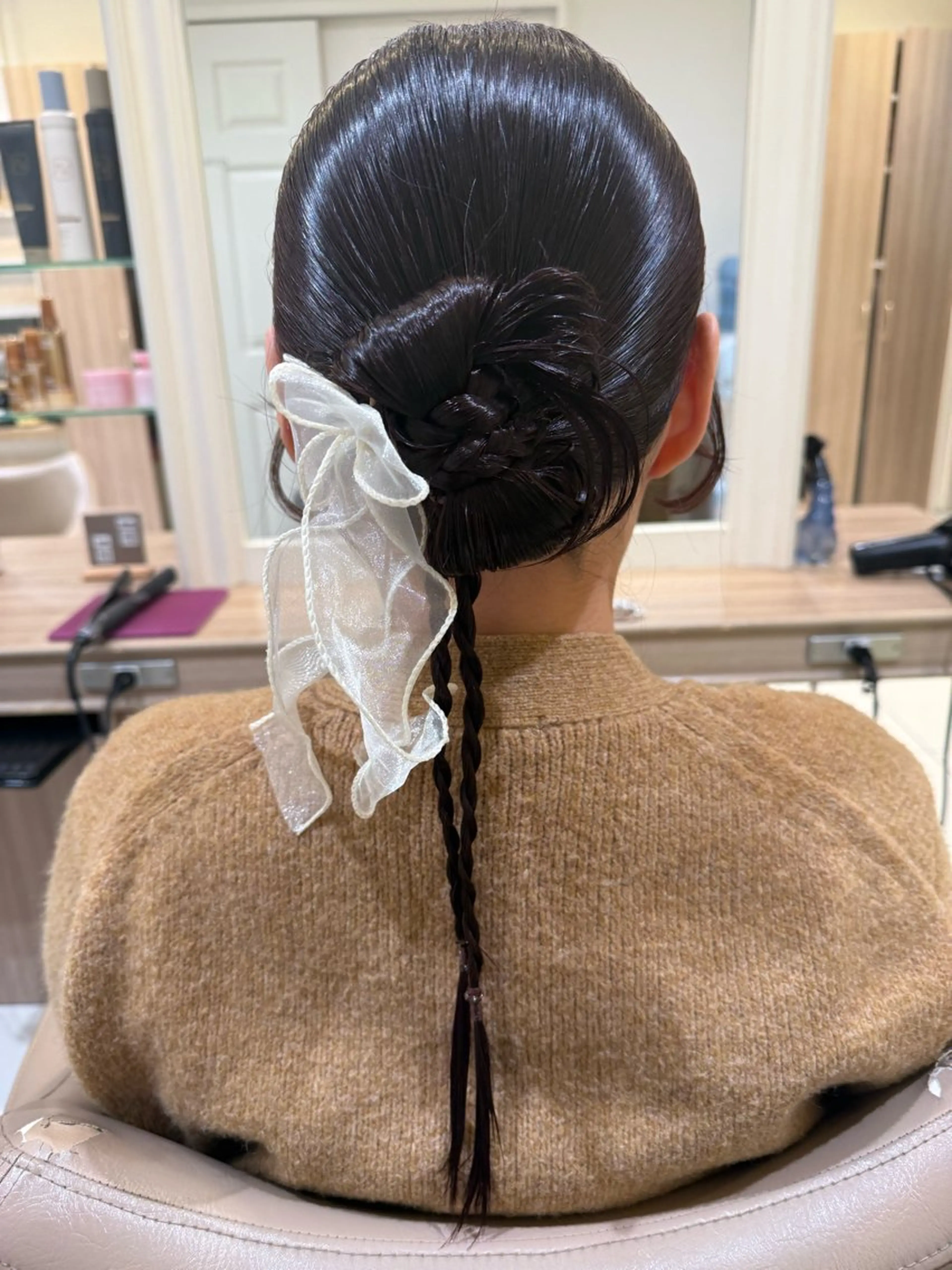 セミロング ヘアアレンジ ヘアセット 韓国ヘアメイク🎀/ 縮毛矯正✨山本媛香のヘアスタイル