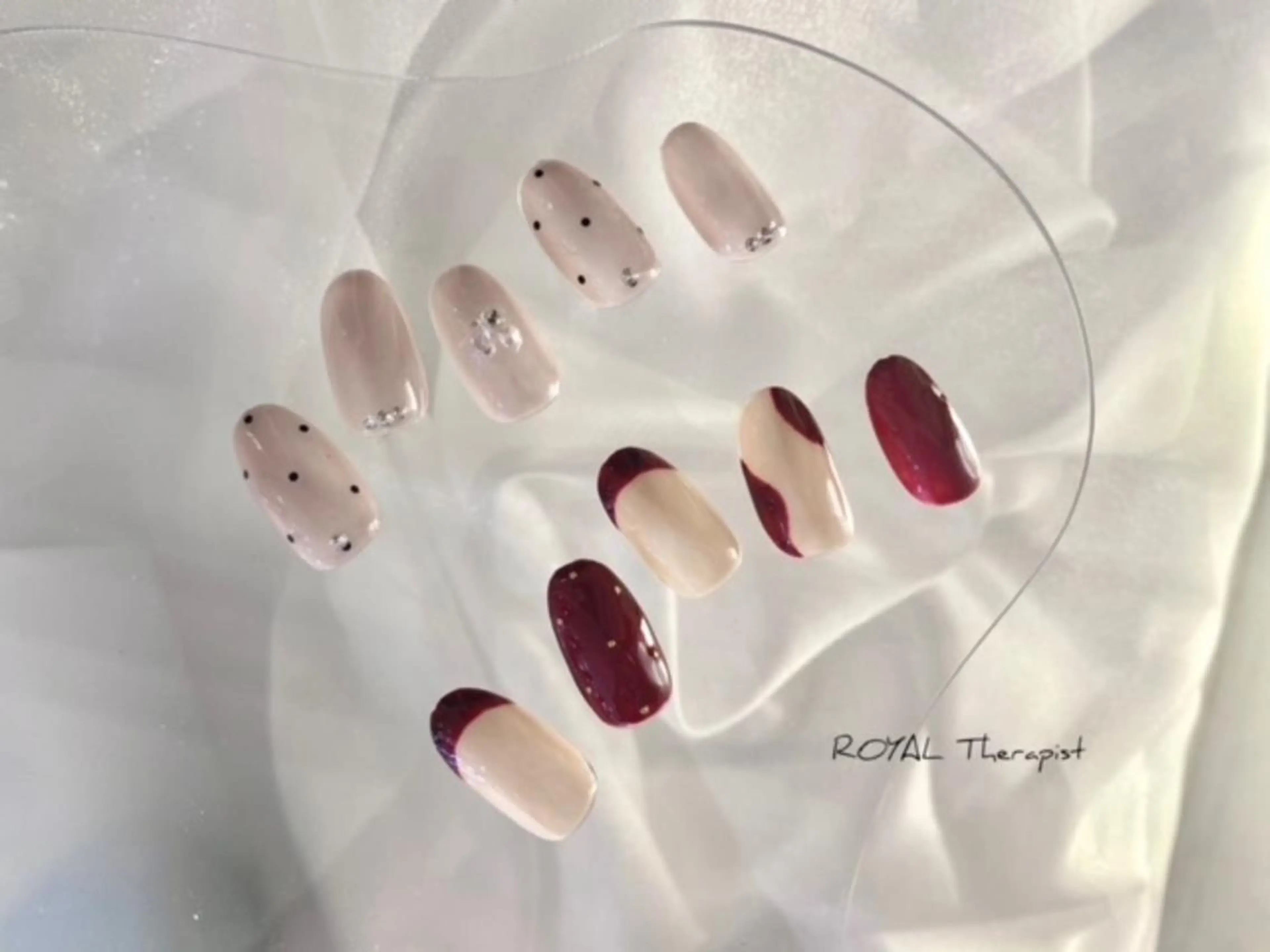 ネイル 【尾下】 ロイヤル•セラピストのネイルデザイン