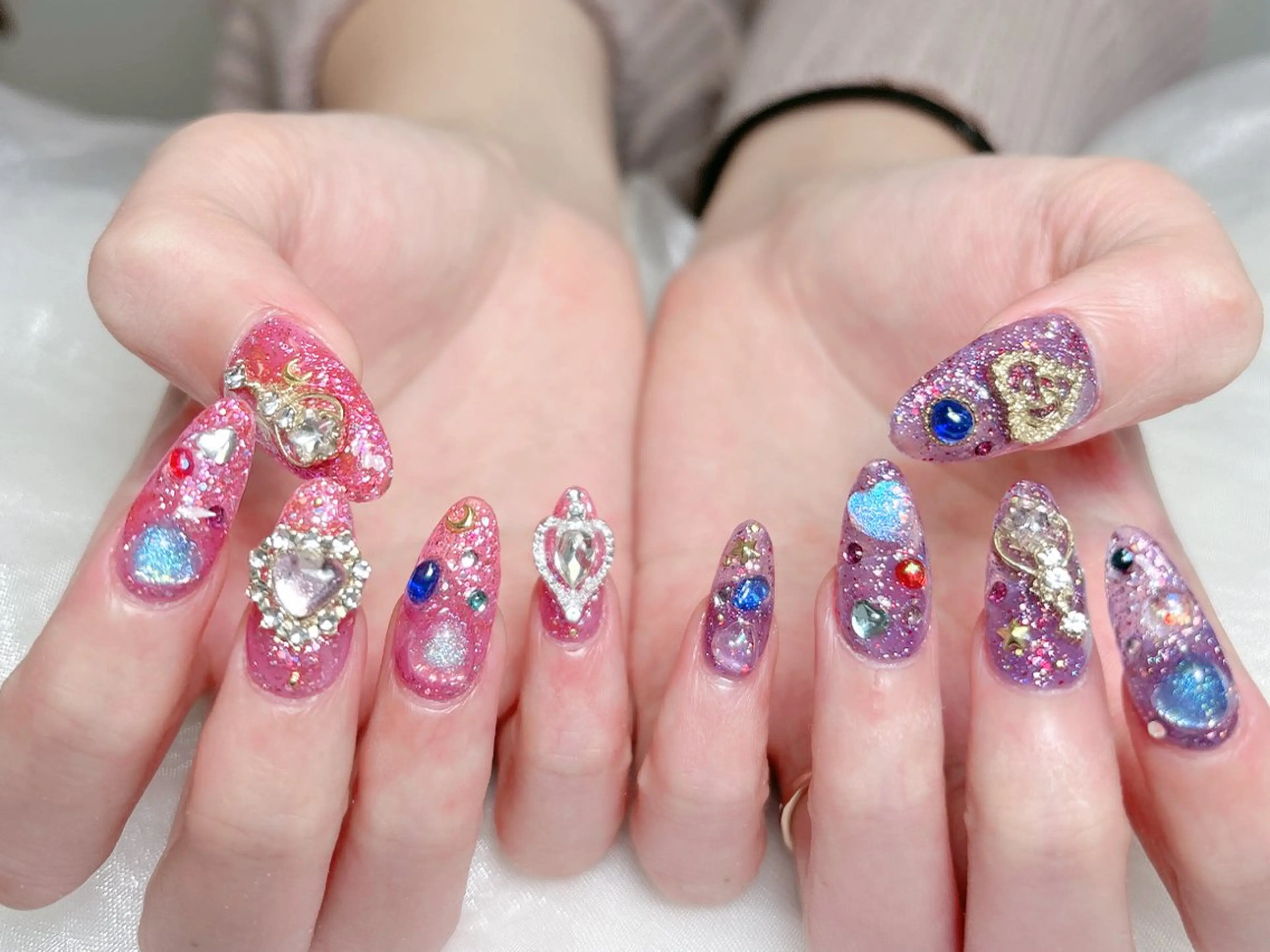 ネイル 成人式 ジェルネイル ロングネイル マグネットネイル ミディアムネイル ハンドネイル MoMoA Nail ネイル長さ出し専門店のネイルデザイン