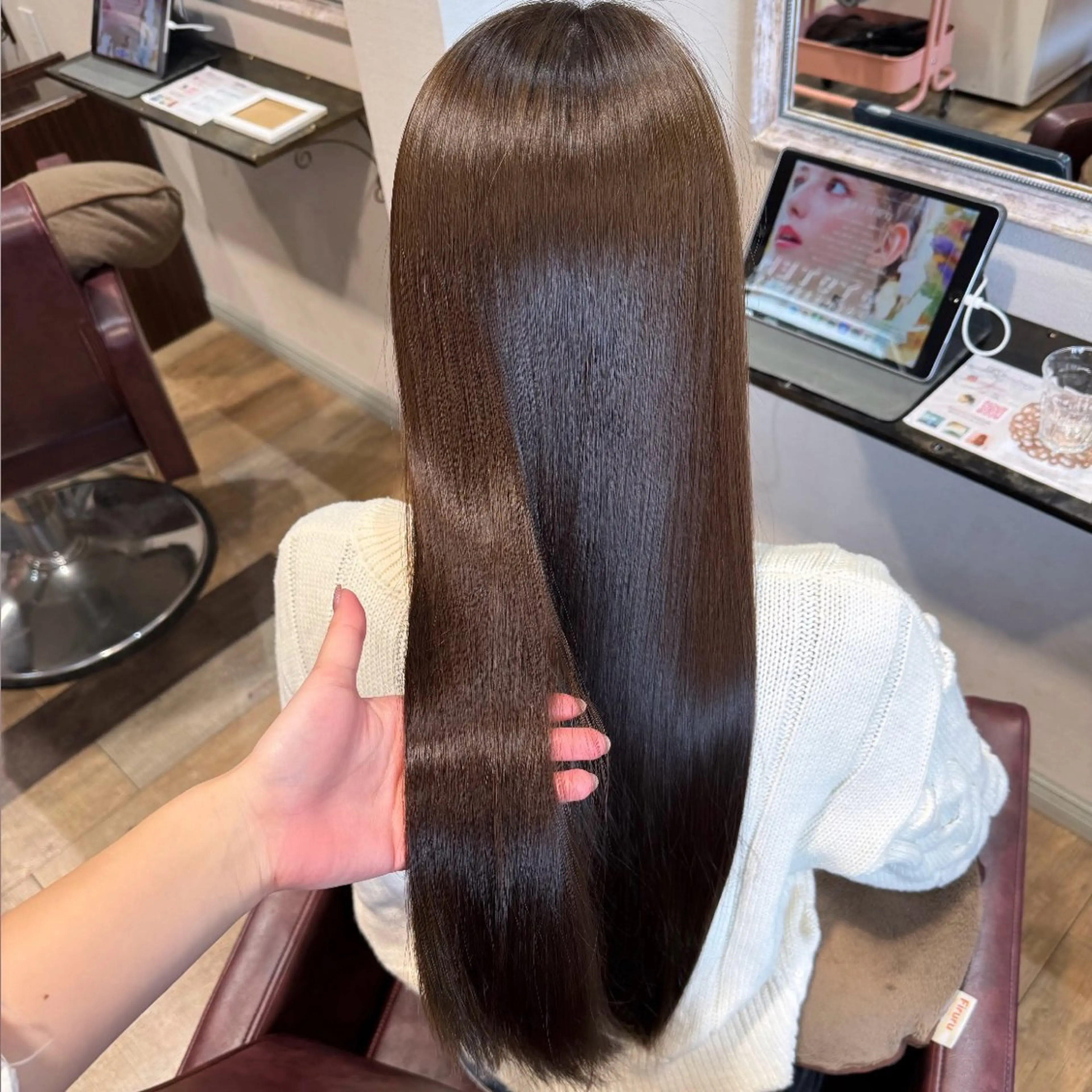 ロング カラー カット ヘアカラー なつき/ 艶カラー/縮毛矯正のヘアスタイル