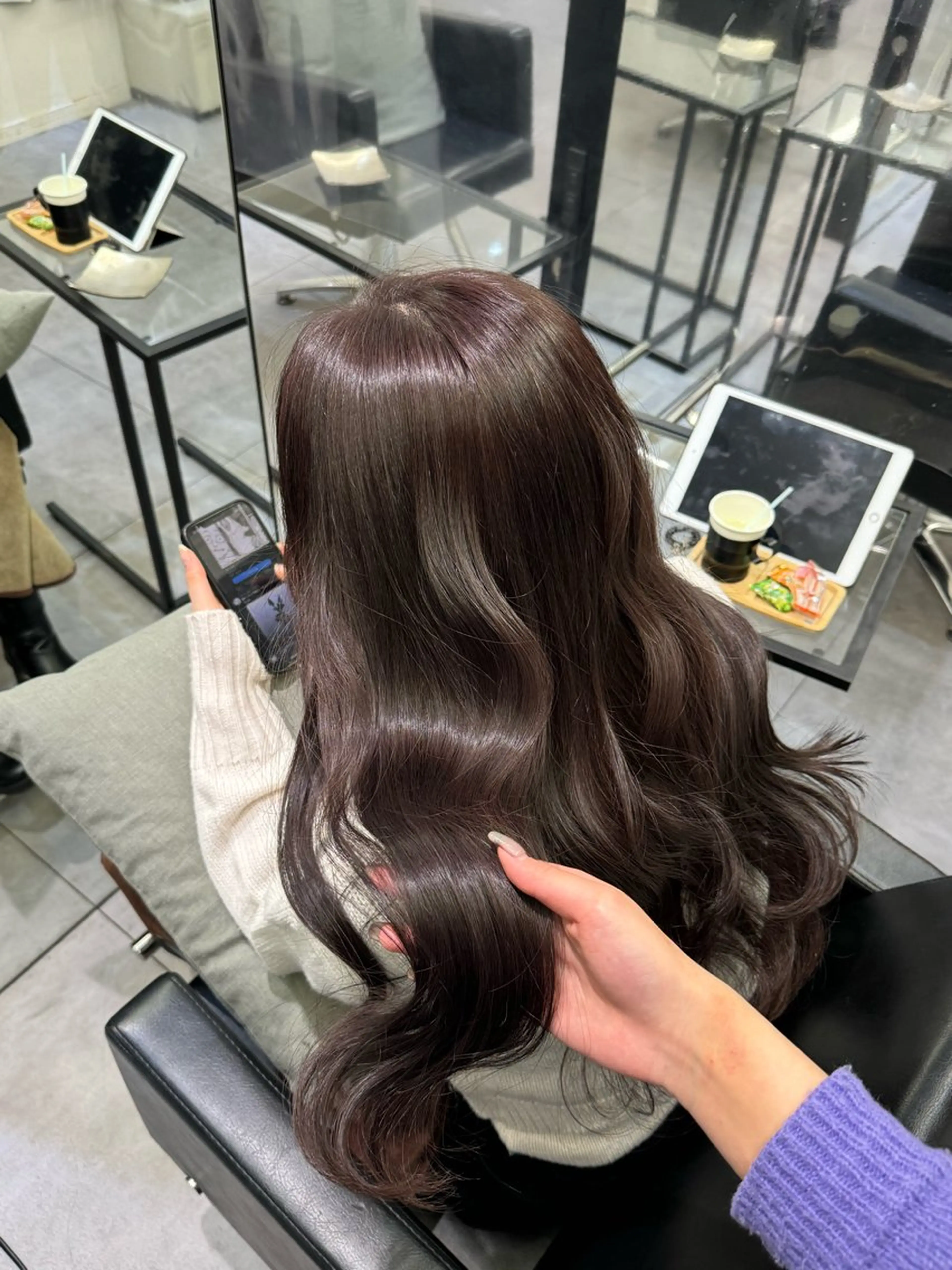 ロング カラー AHNKISM所属・似合わせカット💎 トレンドレイヤーのヘアスタイル