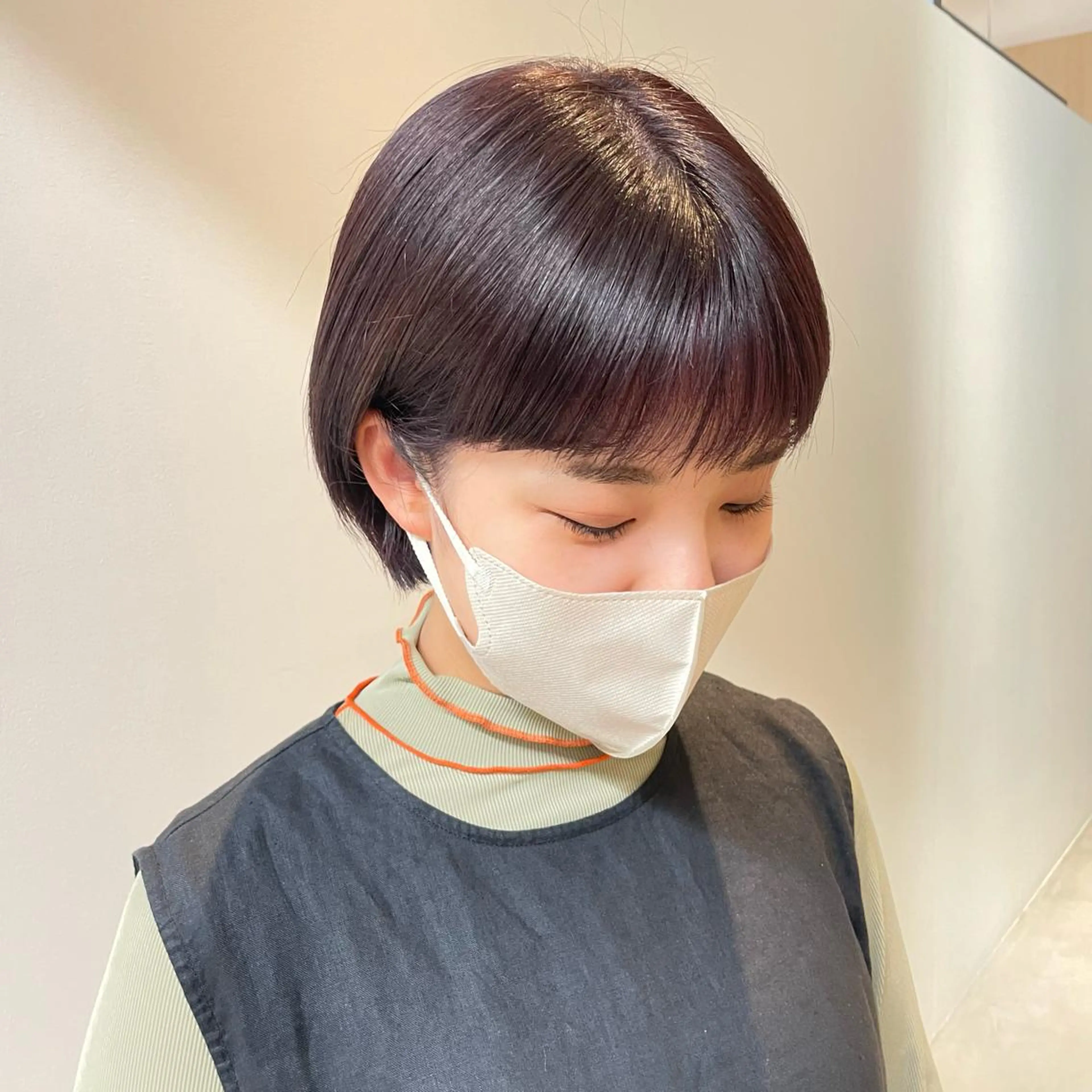 カラー 若月 あやかのヘアスタイル