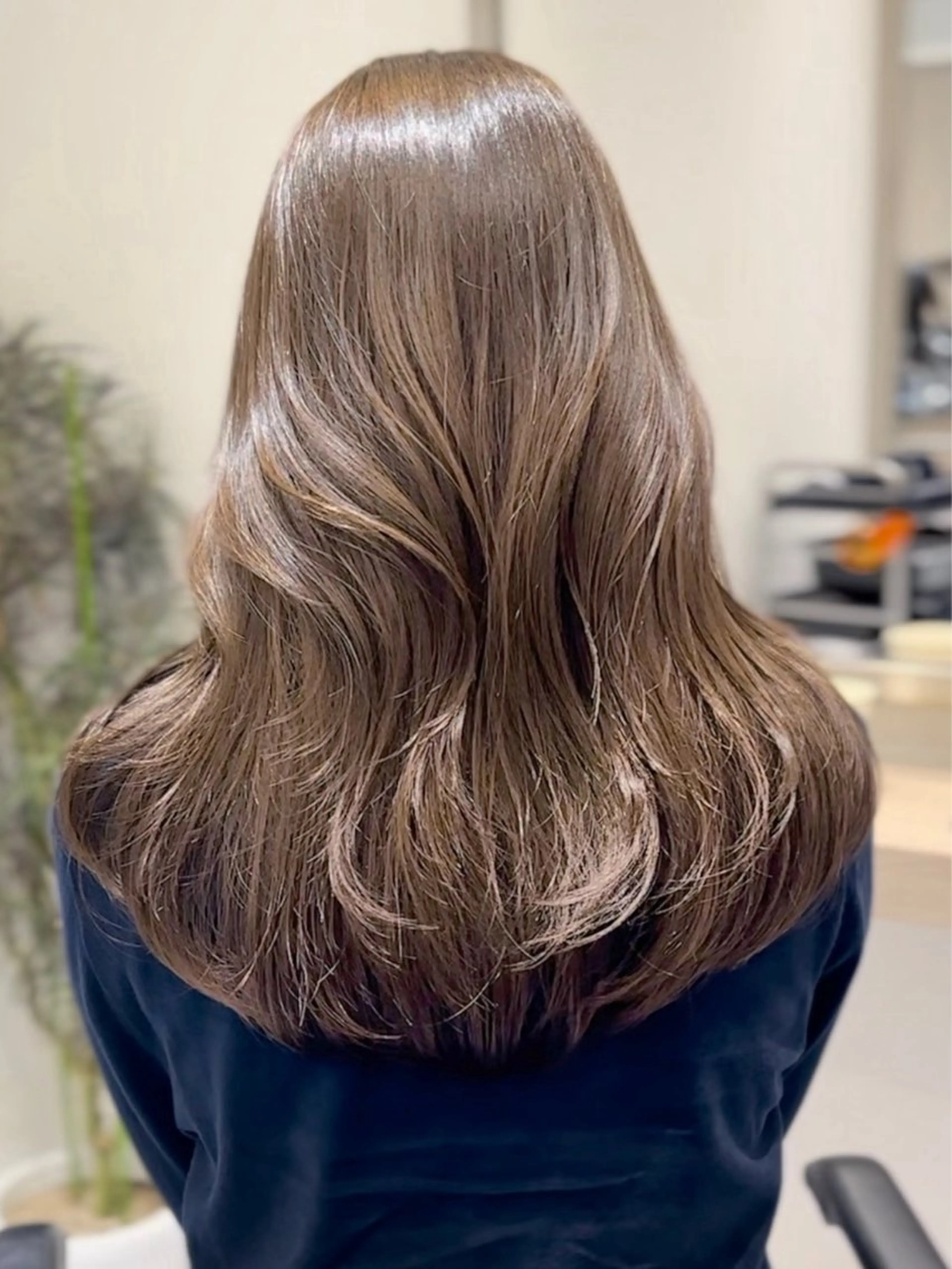 ロング ヘアカラー Stylo所属・吉川 莉央のヘアスタイル