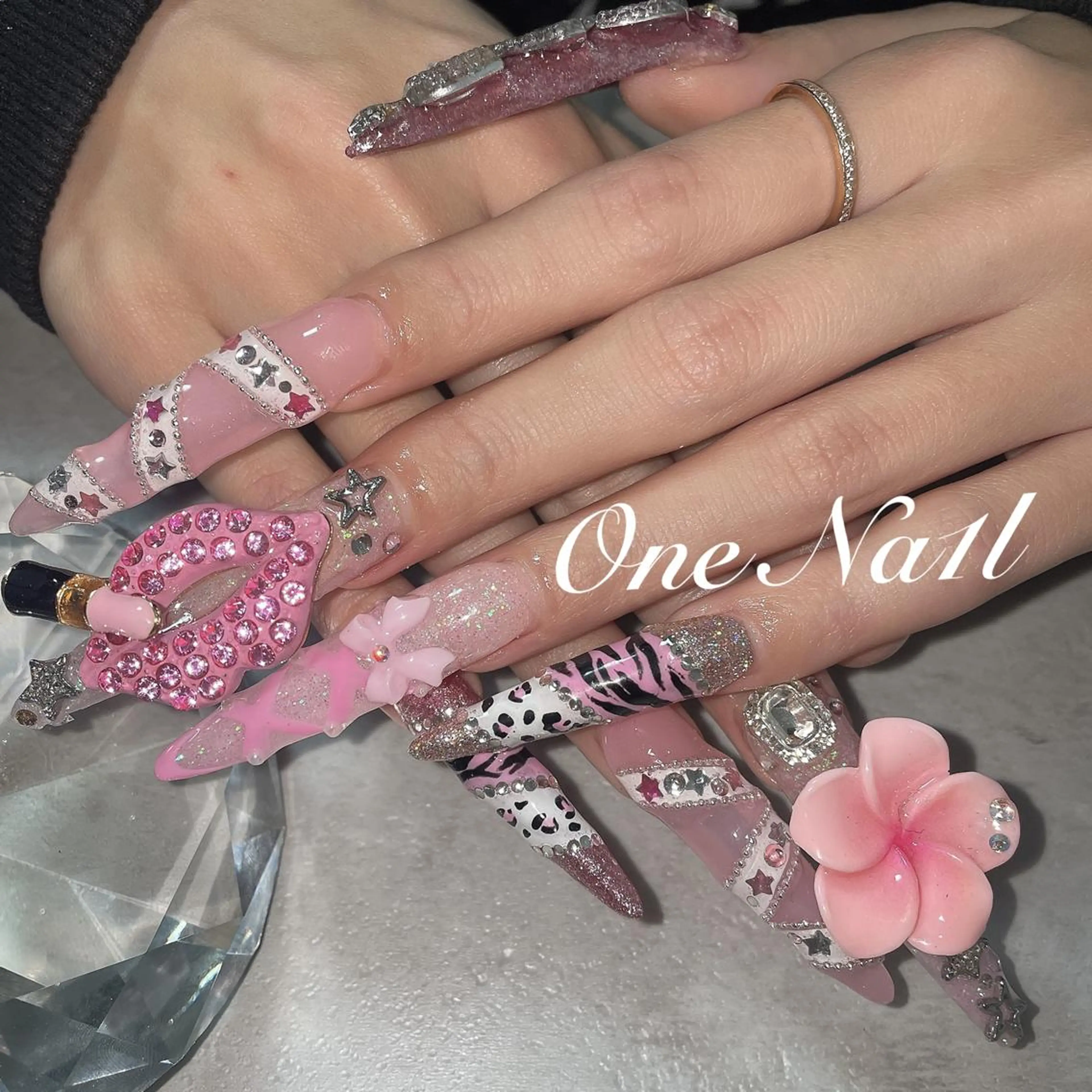 ネイル One Na1lのネイルデザイン