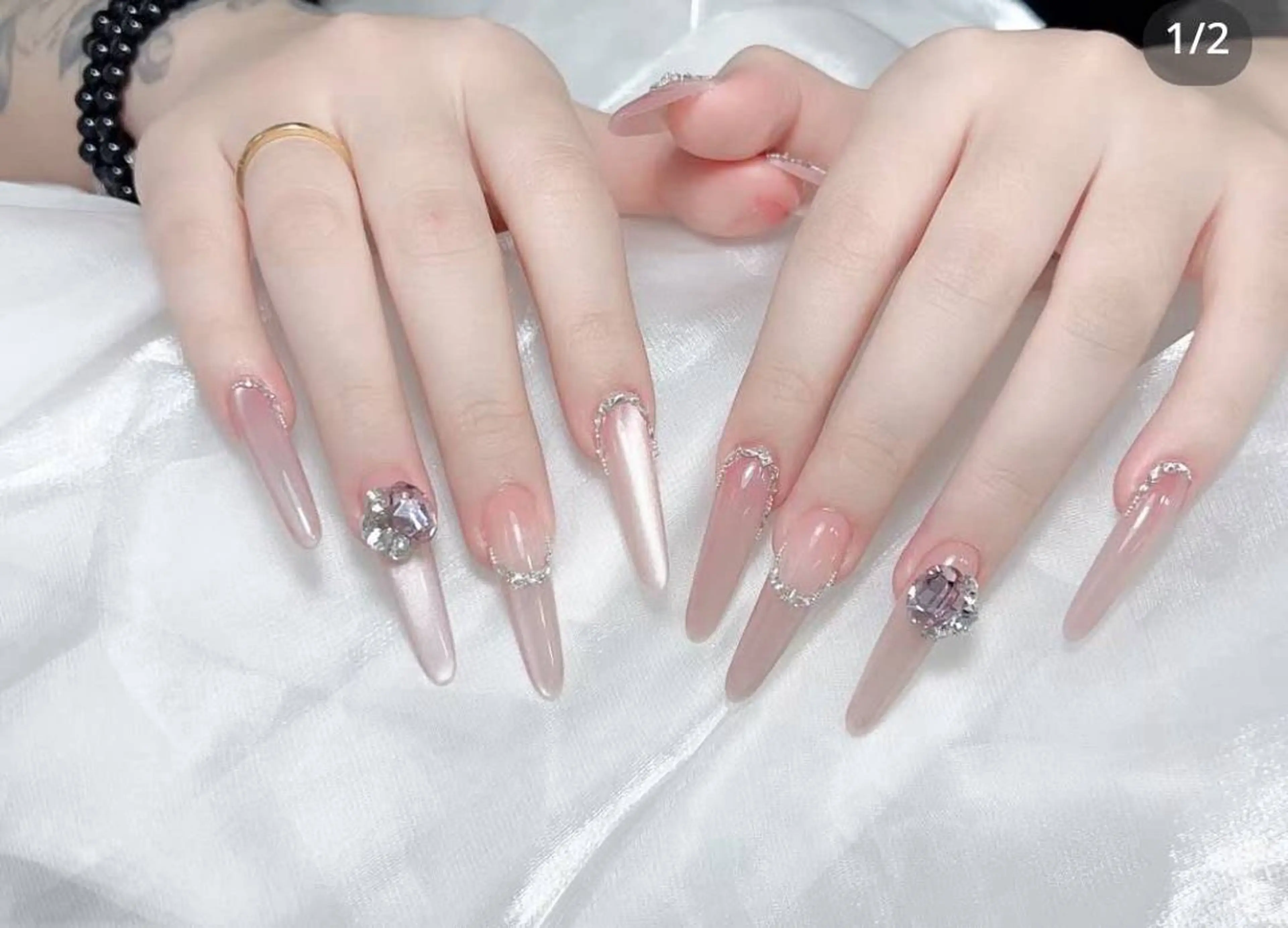 ネイル 小島 阿佑美のネイルデザイン