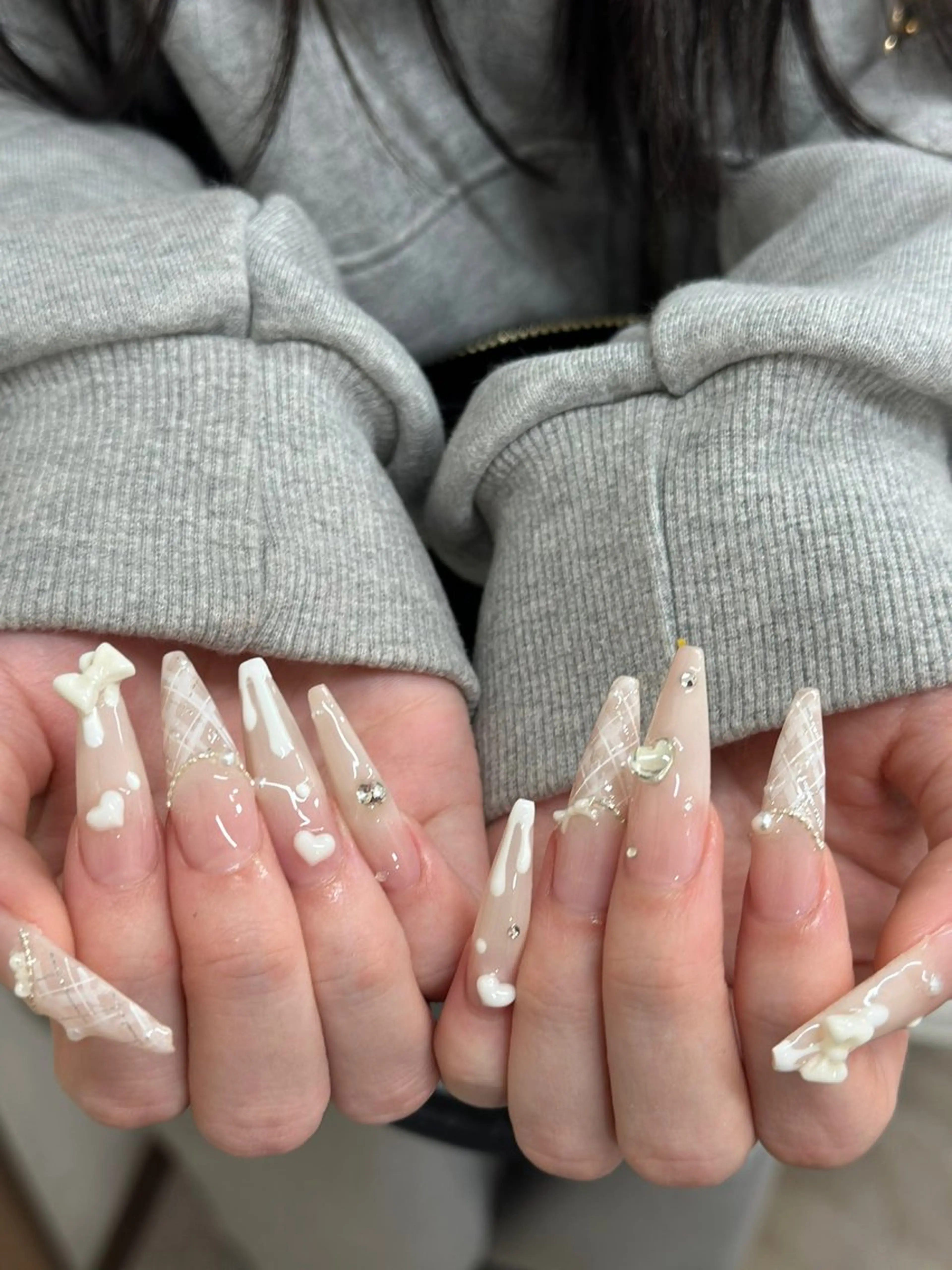 ネイル オーロラネイル ブルー チークネイル 長さ出し フットネイル ハンドネイル Momo チップ長さ出し専門店のネイルデザイン