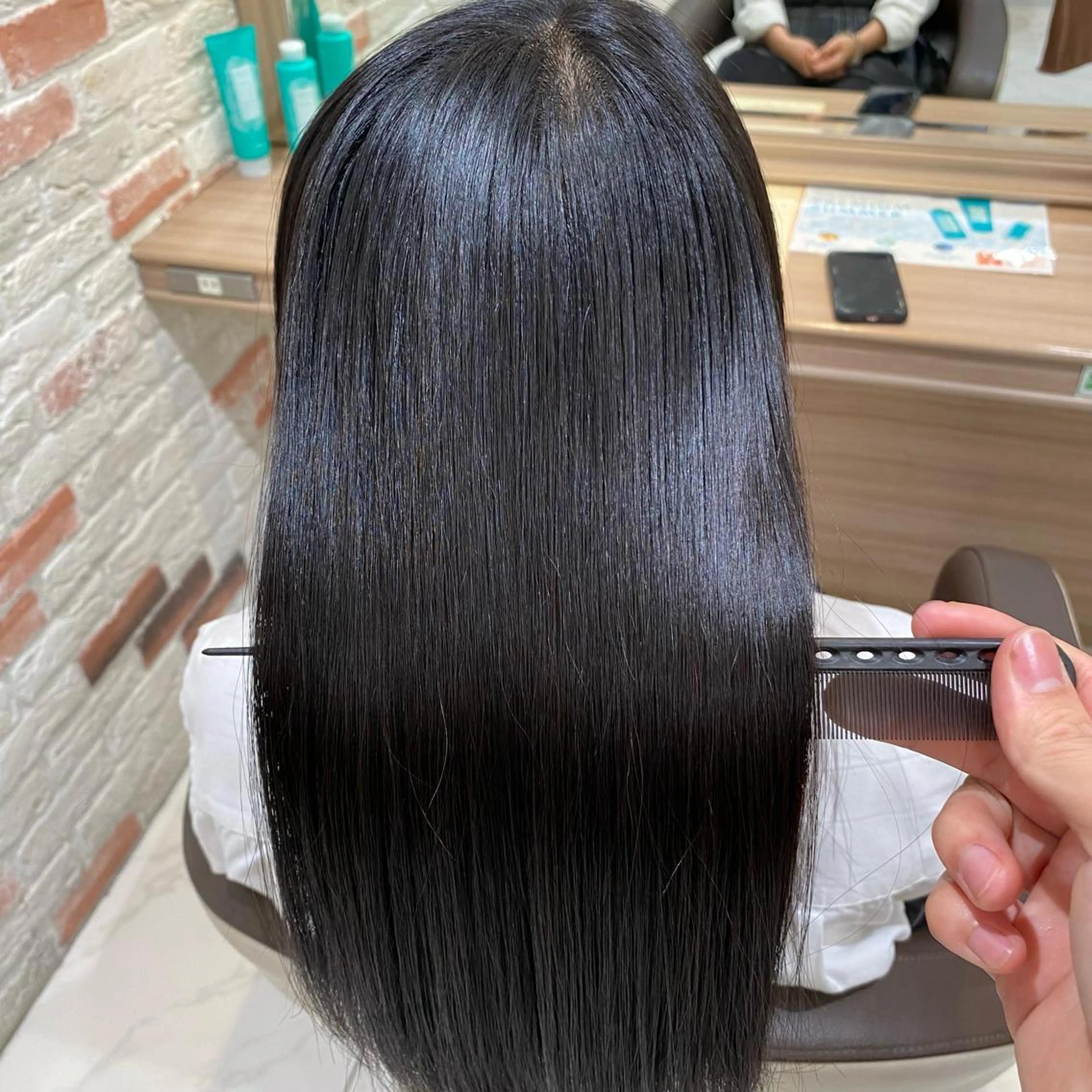 セミロング カット 縮毛矯正 トリートメント ✨美髪／縮毛矯正 講師 ／塚田健✨のヘアスタイル