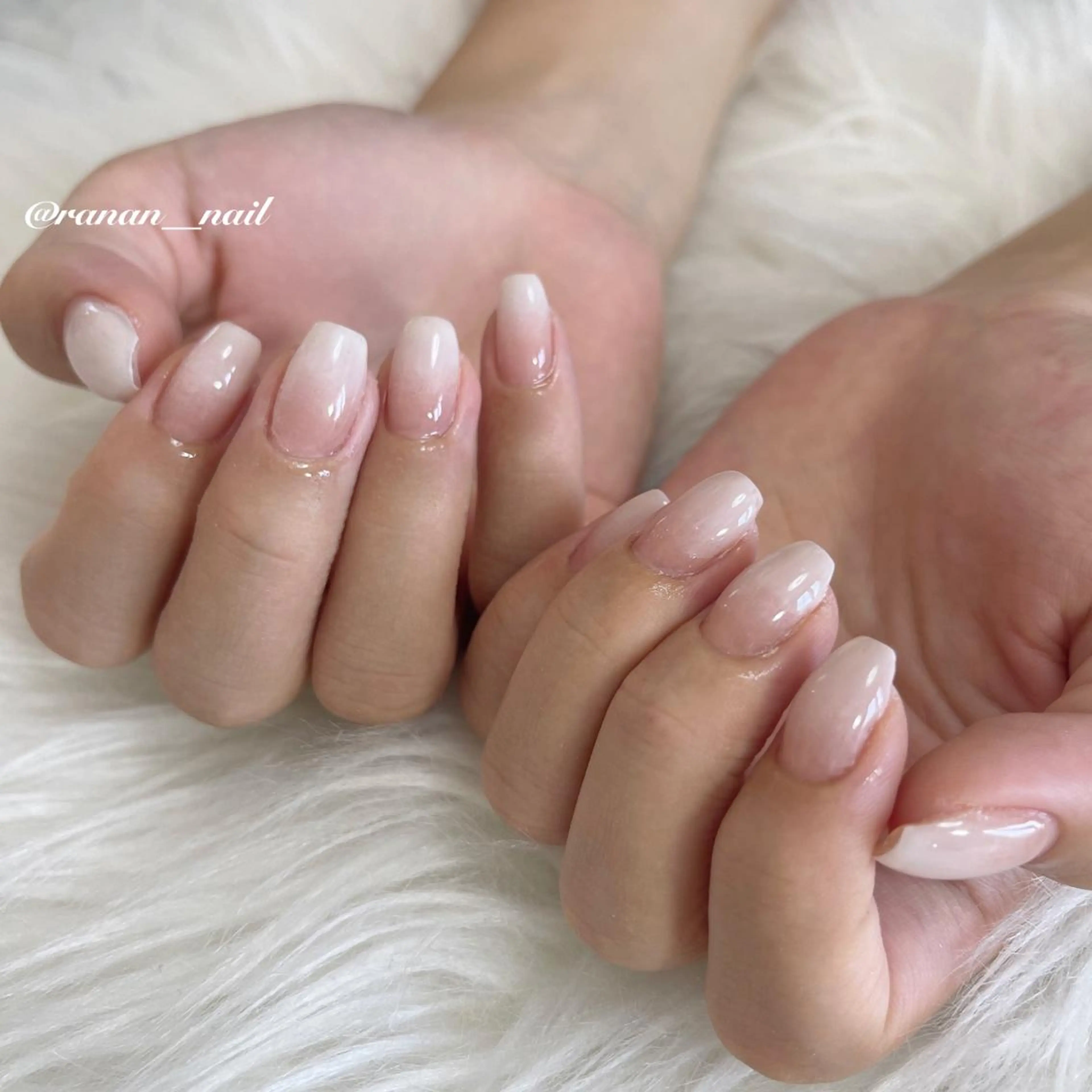 ネイル ハンドネイル 𝓇𝒶𝓃𝒶𝓃 𝓃𝒶𝒾𝓁のネイルデザイン