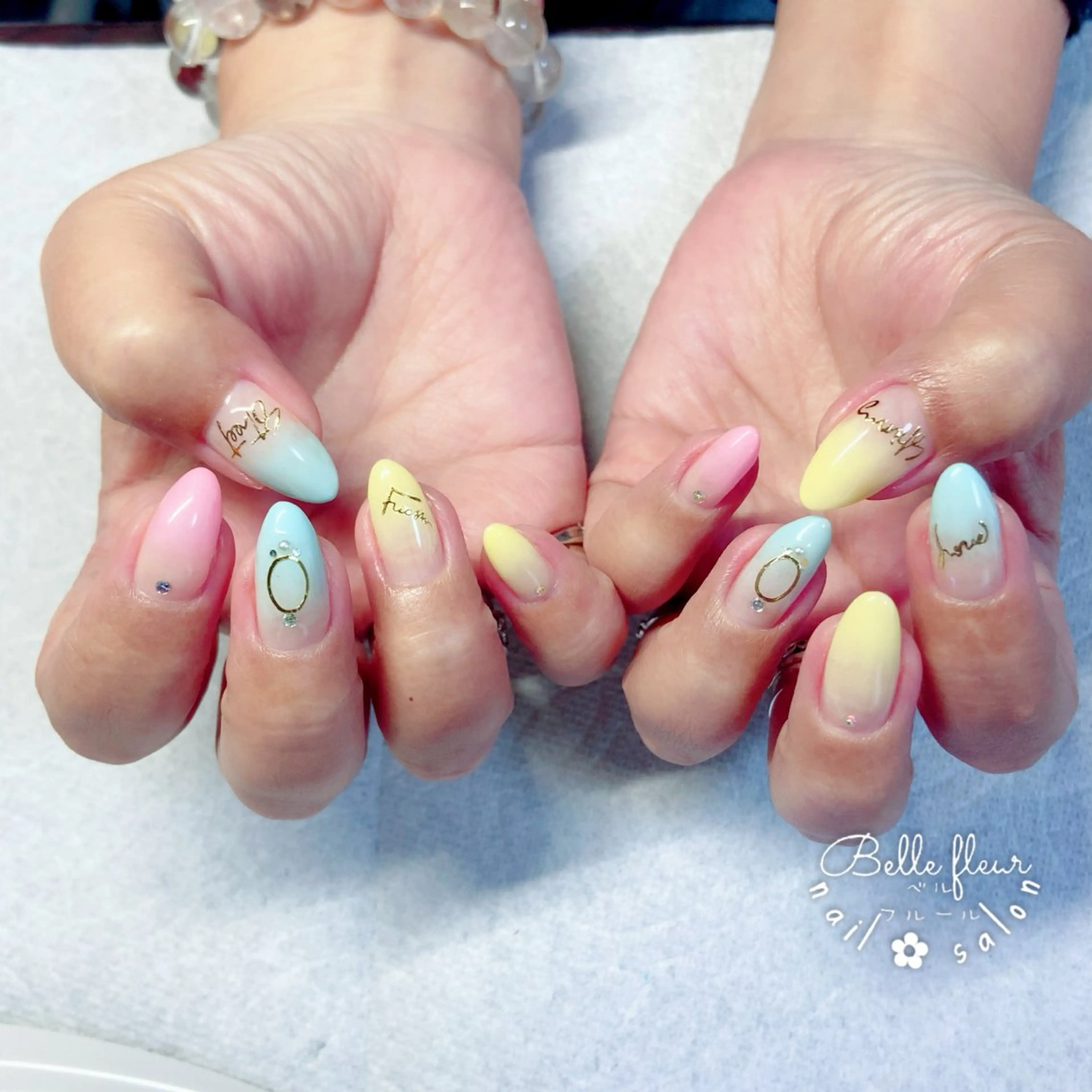 ネイル グラデーション パステルネイル ハンドネイル ﾈｲﾙｻﾛﾝ Bellefleurのネイルデザイン
