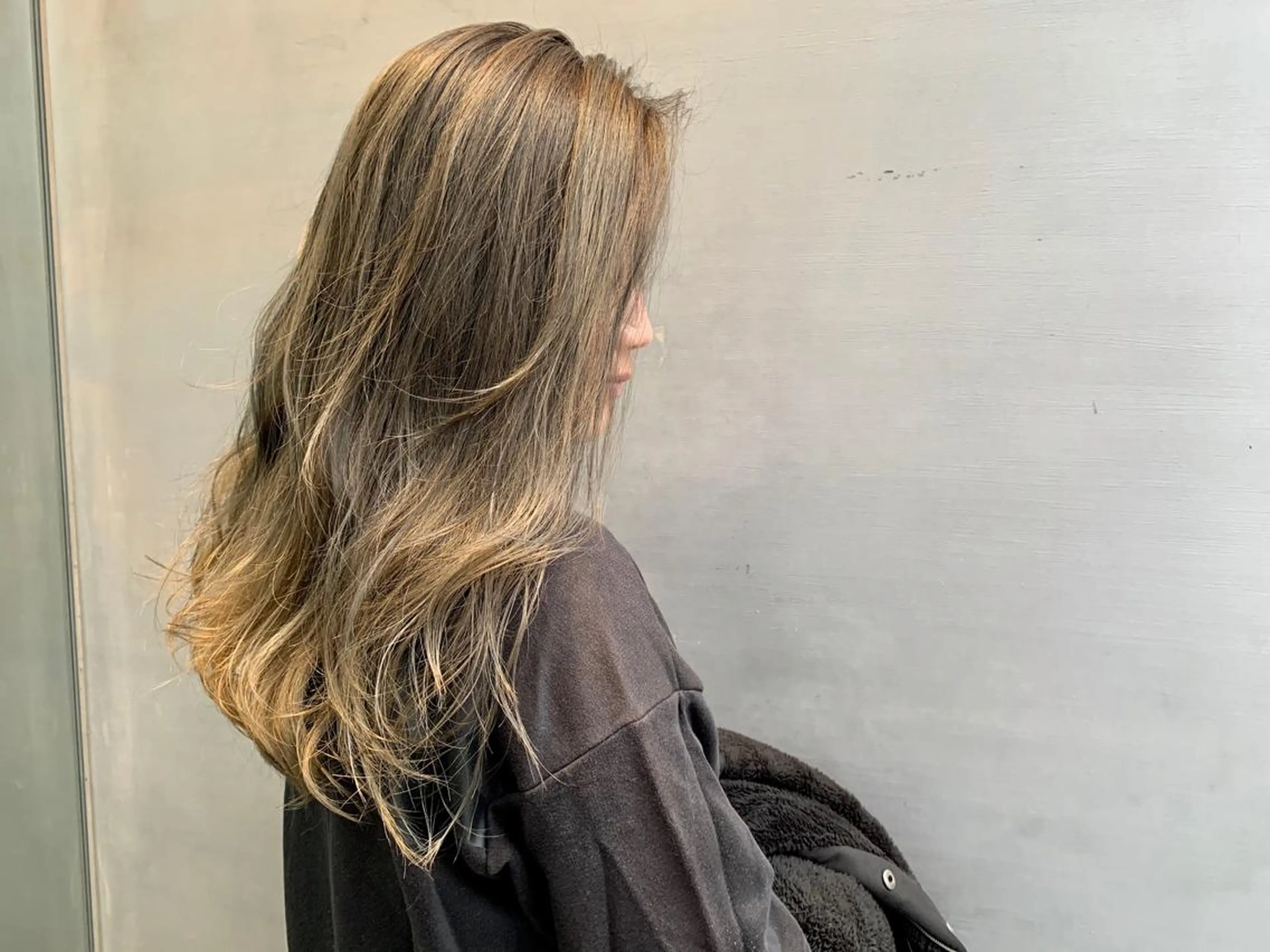 ロング カラー ベージュカラー ヘアカラー トリートメント 宮永 智香のヘアスタイル