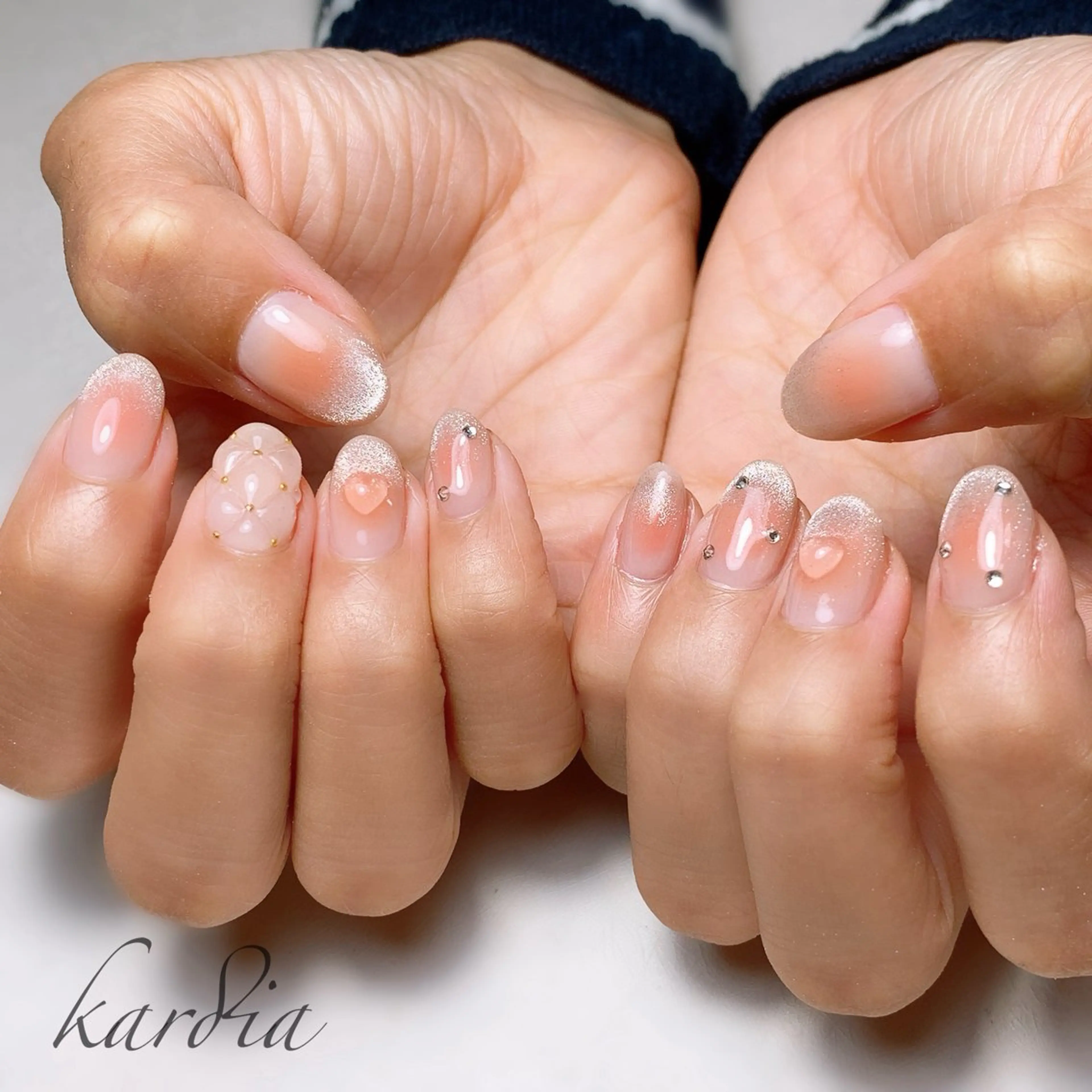 ネイル ハンドネイル καρδιά -ｶﾙﾃﾞｨｱ-のネイルデザイン