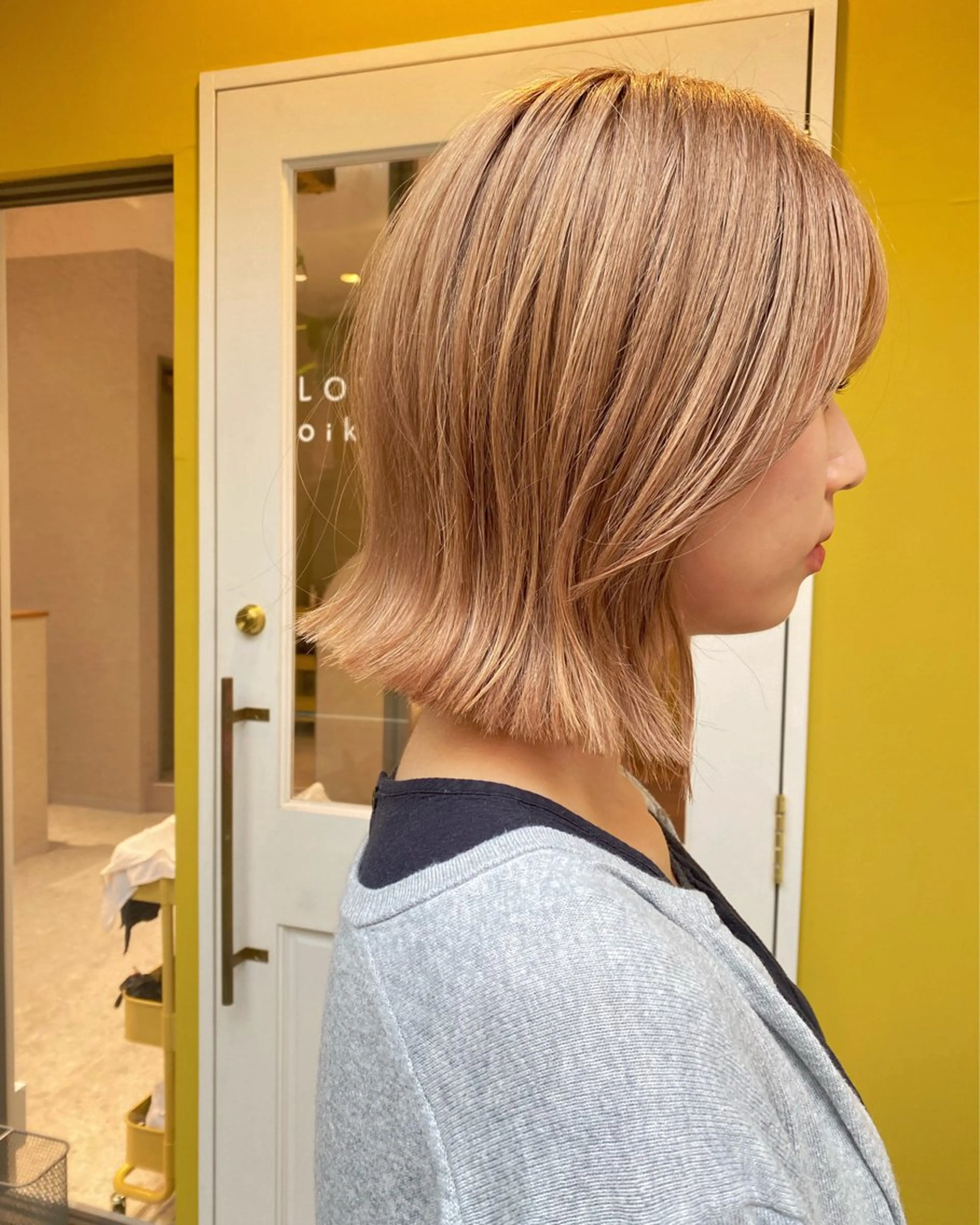 ミディアム LOVESTOIKE 井上つぐみ/透明感のヘアスタイル