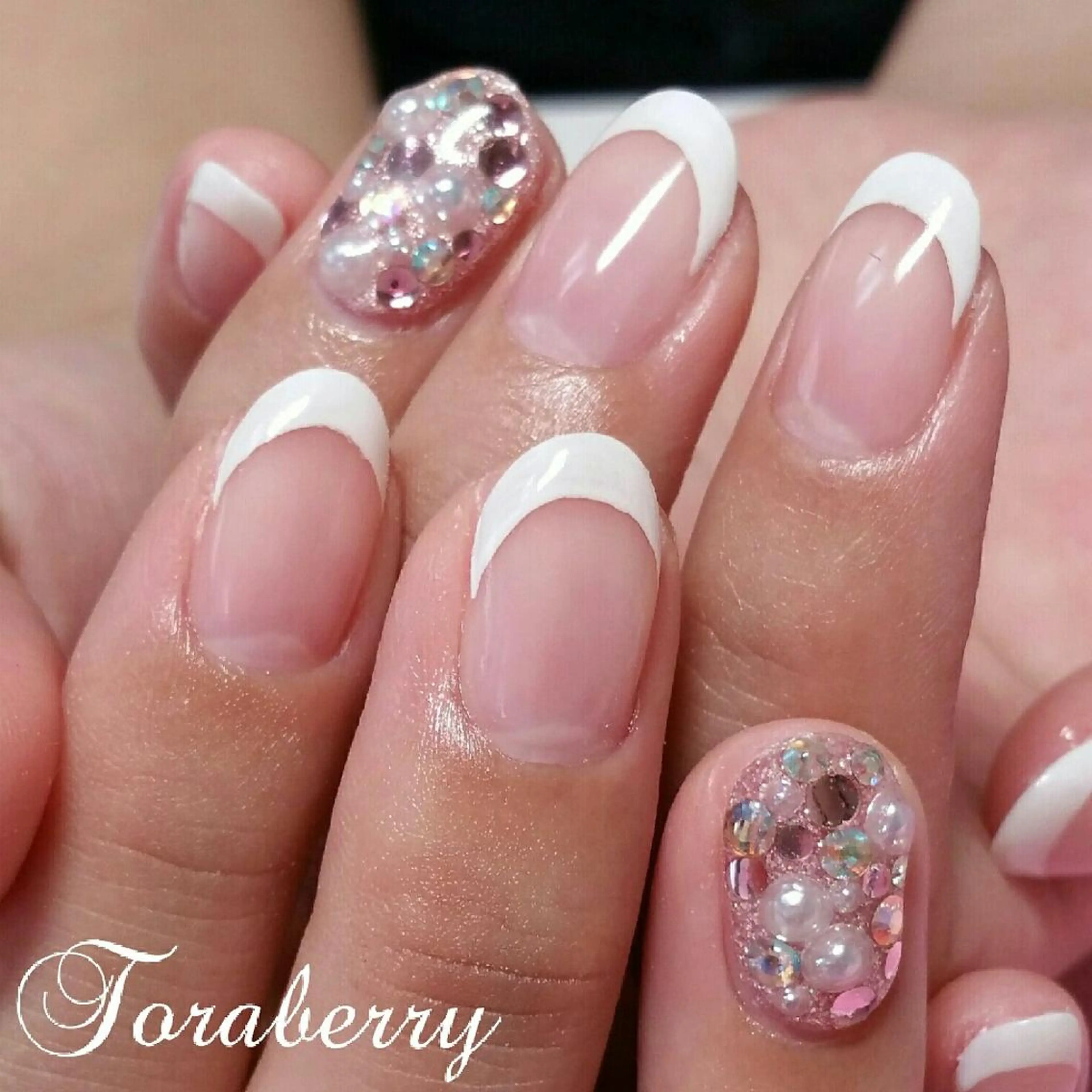 ネイル フレンチネイル ネイリスト なつみのネイルデザイン