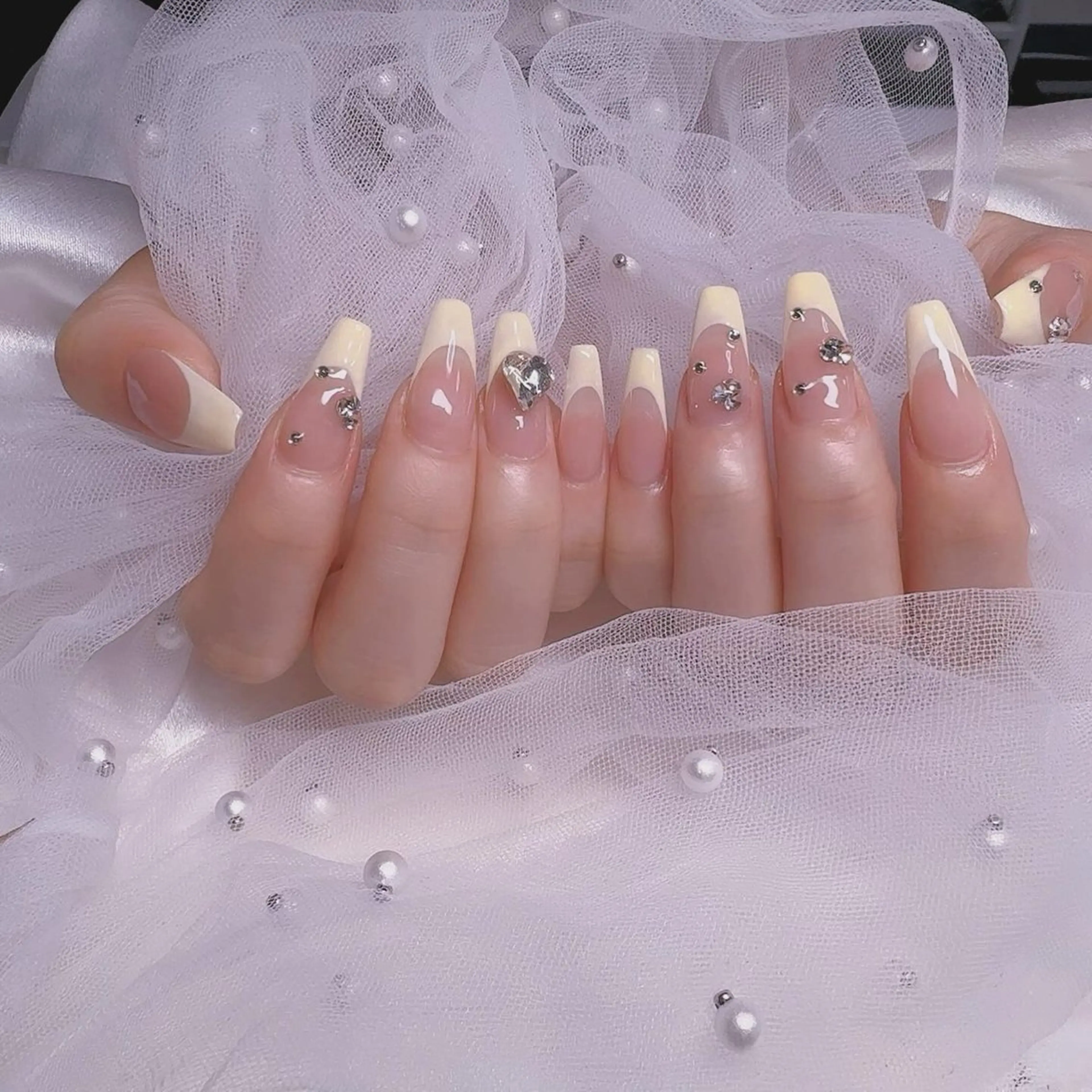 ネイル UMI ネイルサロン新宿🎀のネイルデザイン