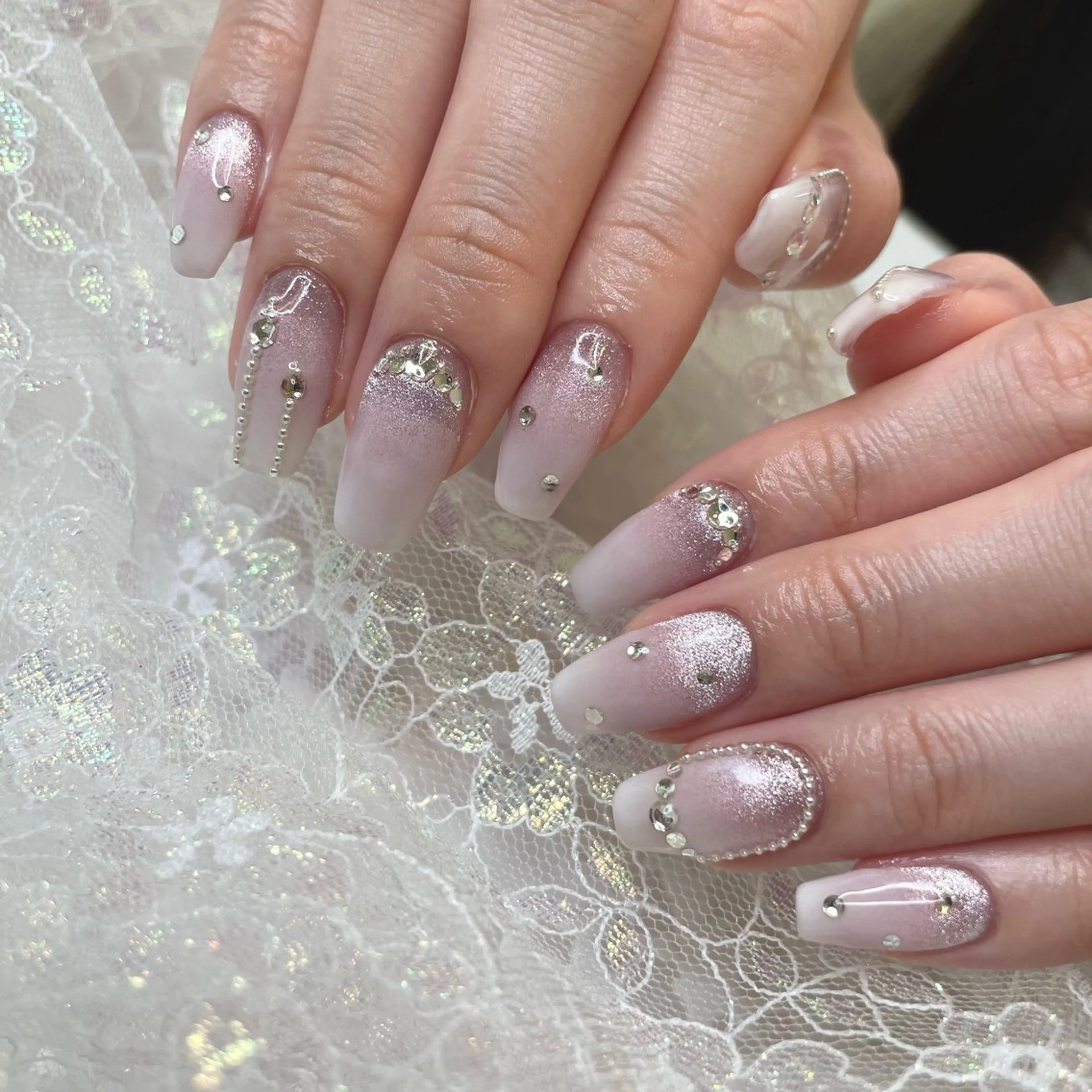 ネイル グラデーション マグネットネイル ピンク KULIN所属・KULIN Kanaのマツエク・マツパデザイン