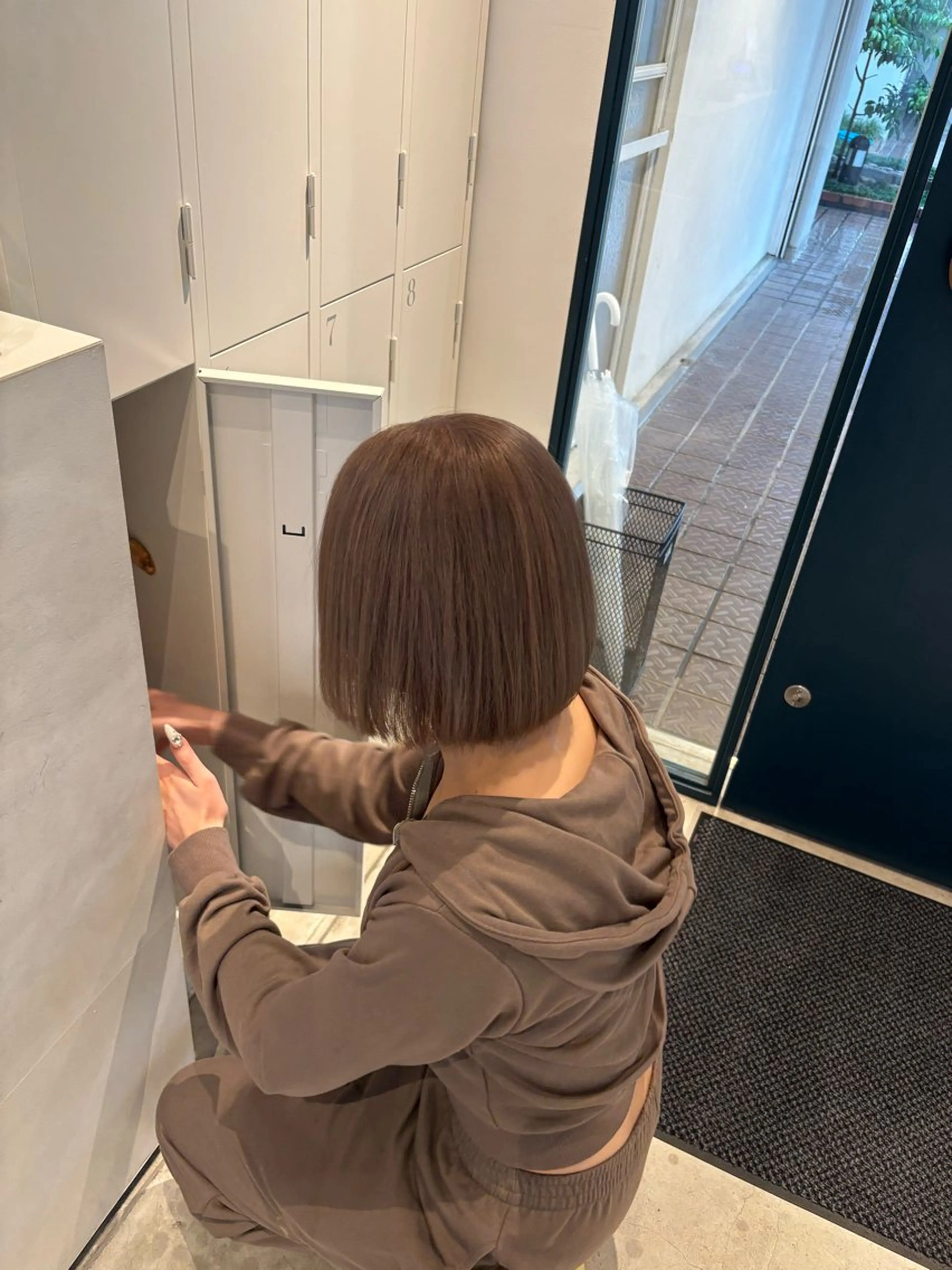 ショート カラー 艶髪ブリーチ/レイヤ ー/竹本幸希のヘアスタイル