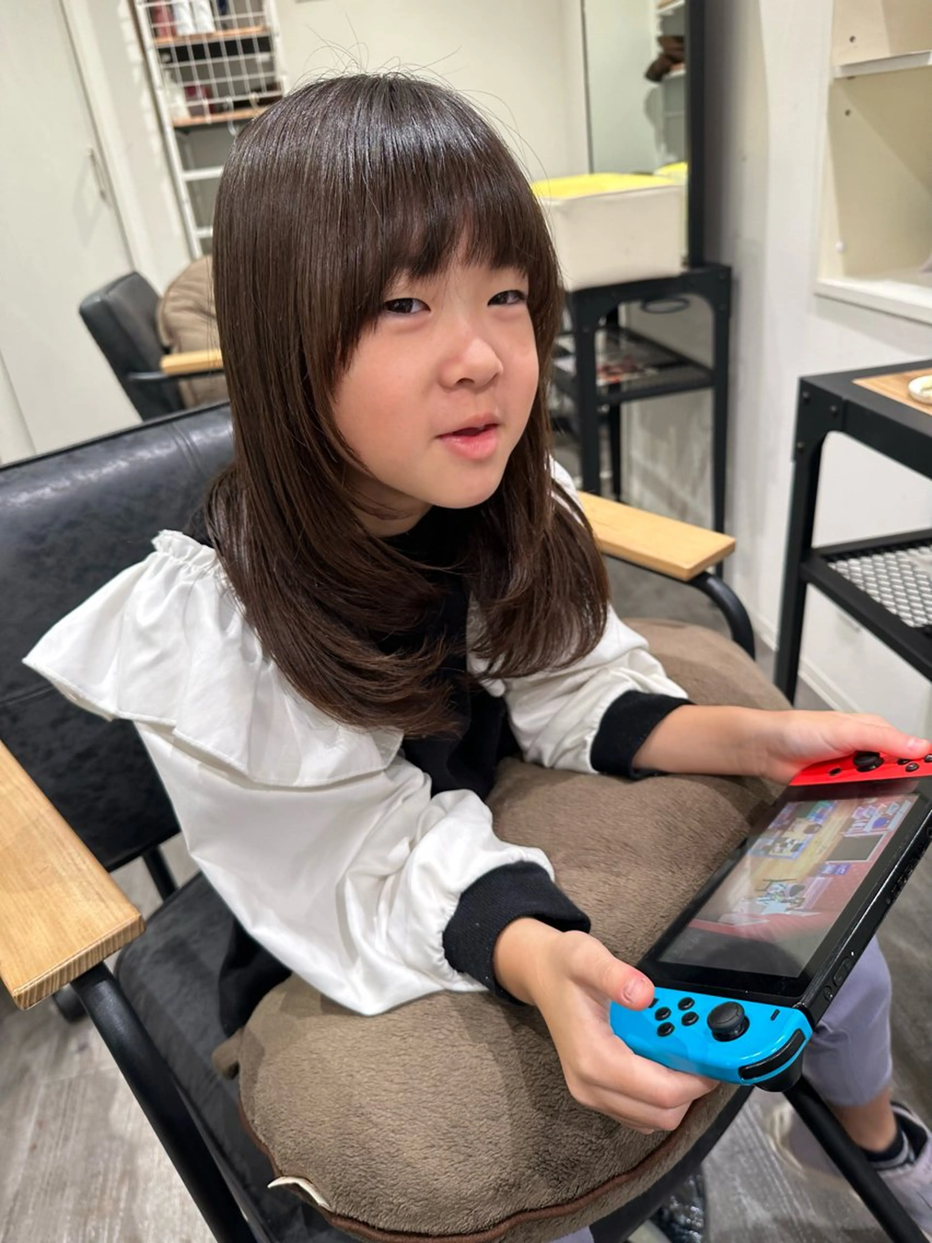 ミディアム 顔まわりレイヤー レイヤーカット カット トリートメント 艶髪レイヤー上田 紗也🇰🇷💗のヘアスタイル