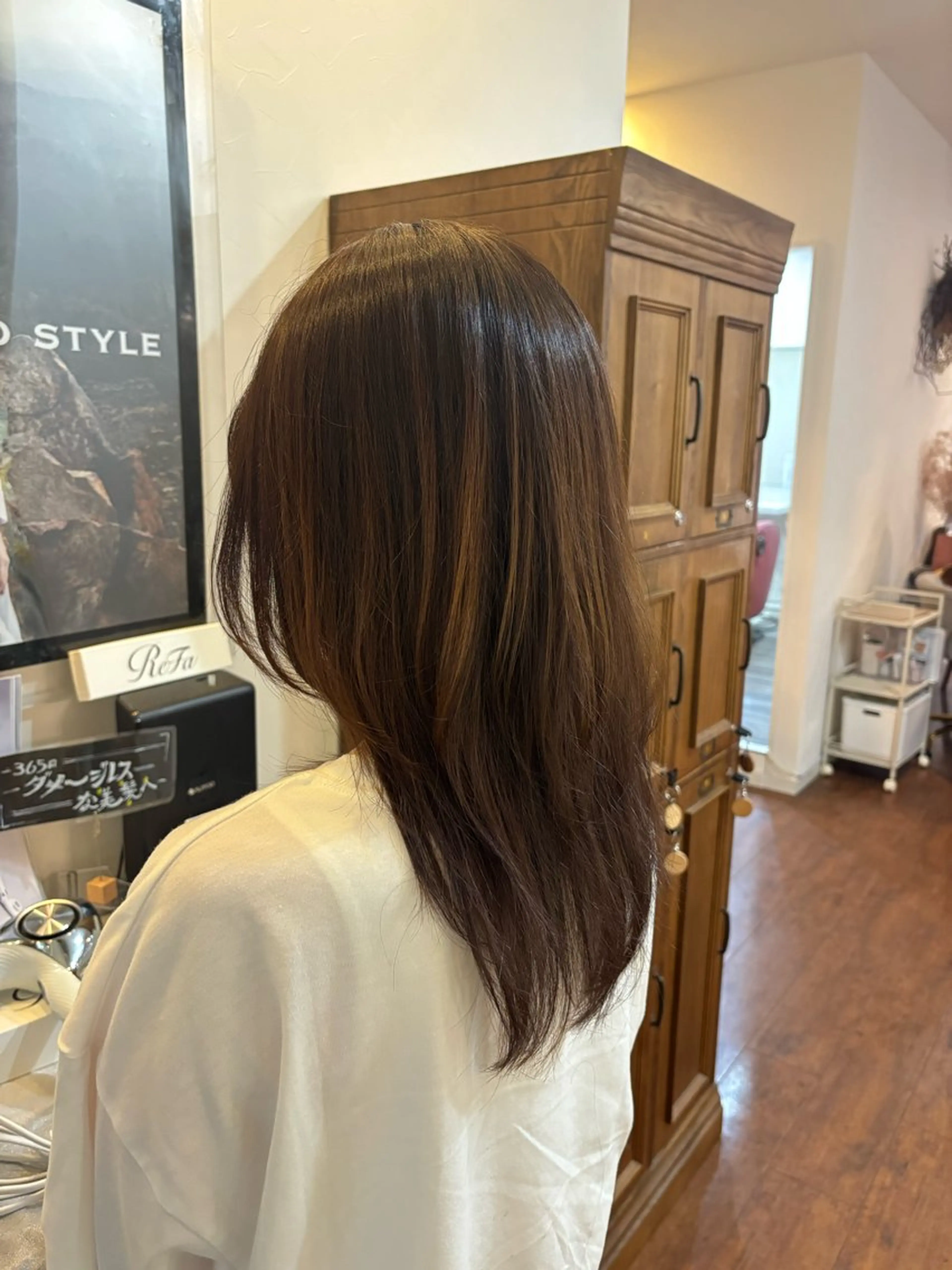 ロング 天野 妃菜のヘアスタイル