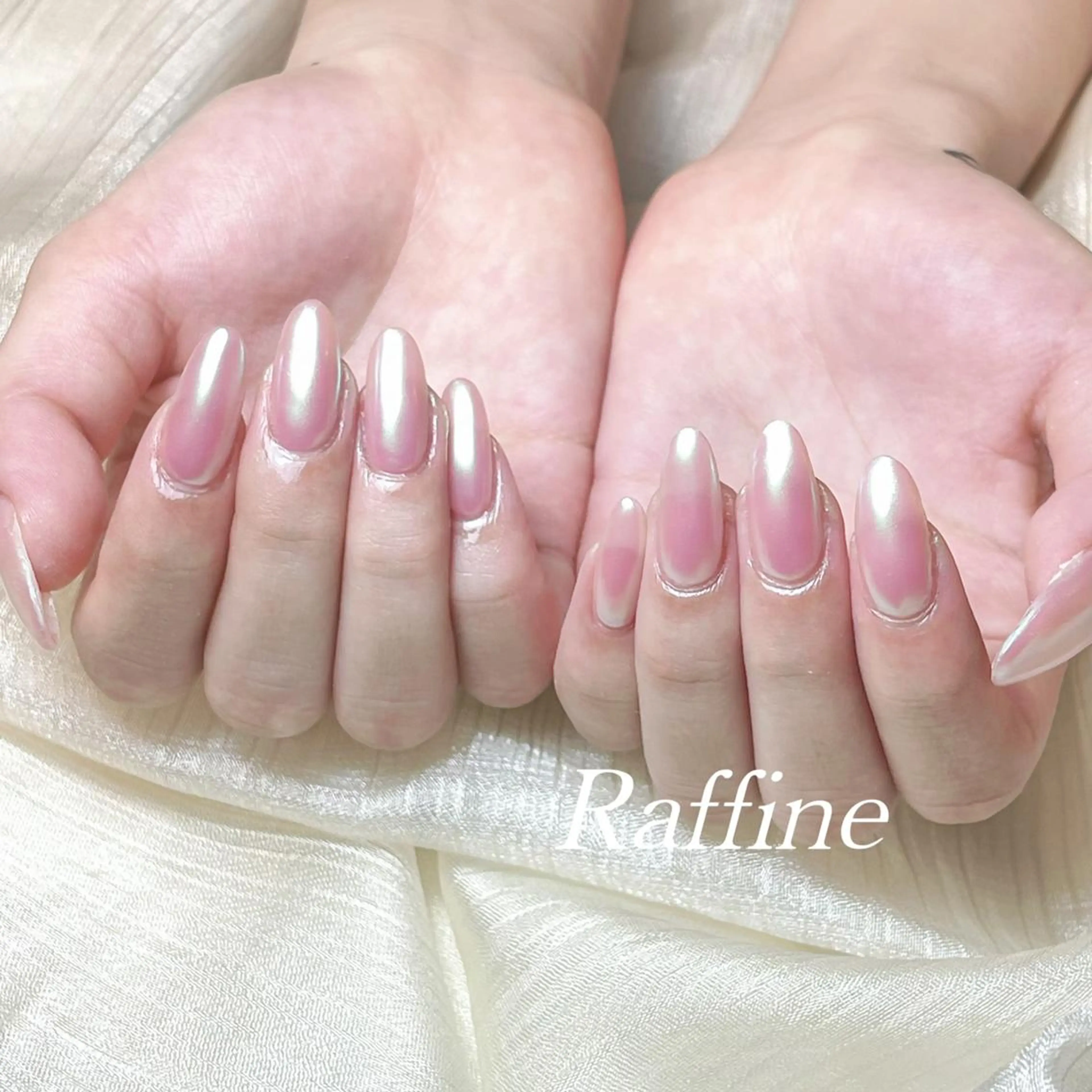 ネイル RAFFINE 月🦋🩵のネイルデザイン