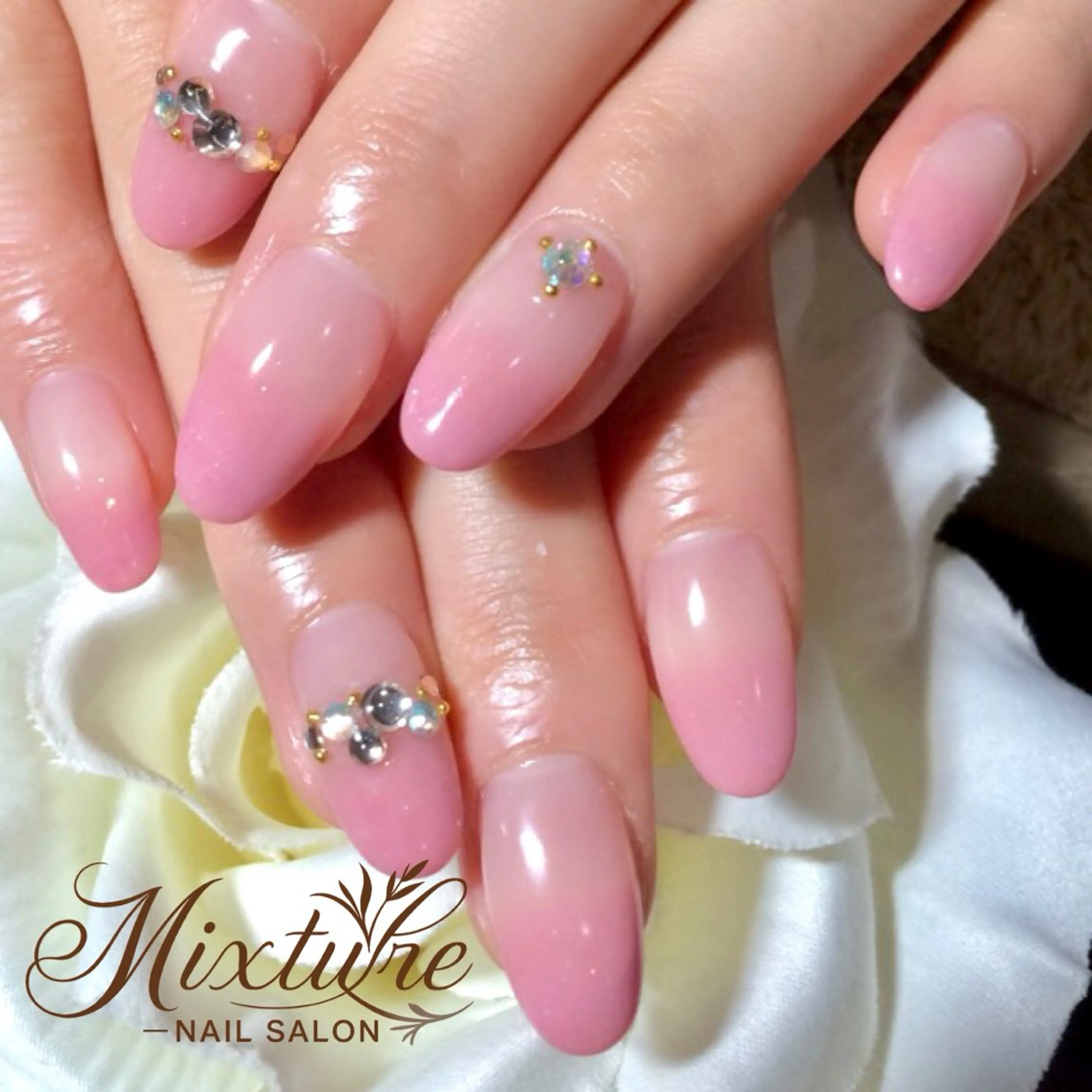 ネイル mixture ELIKAのネイルデザイン