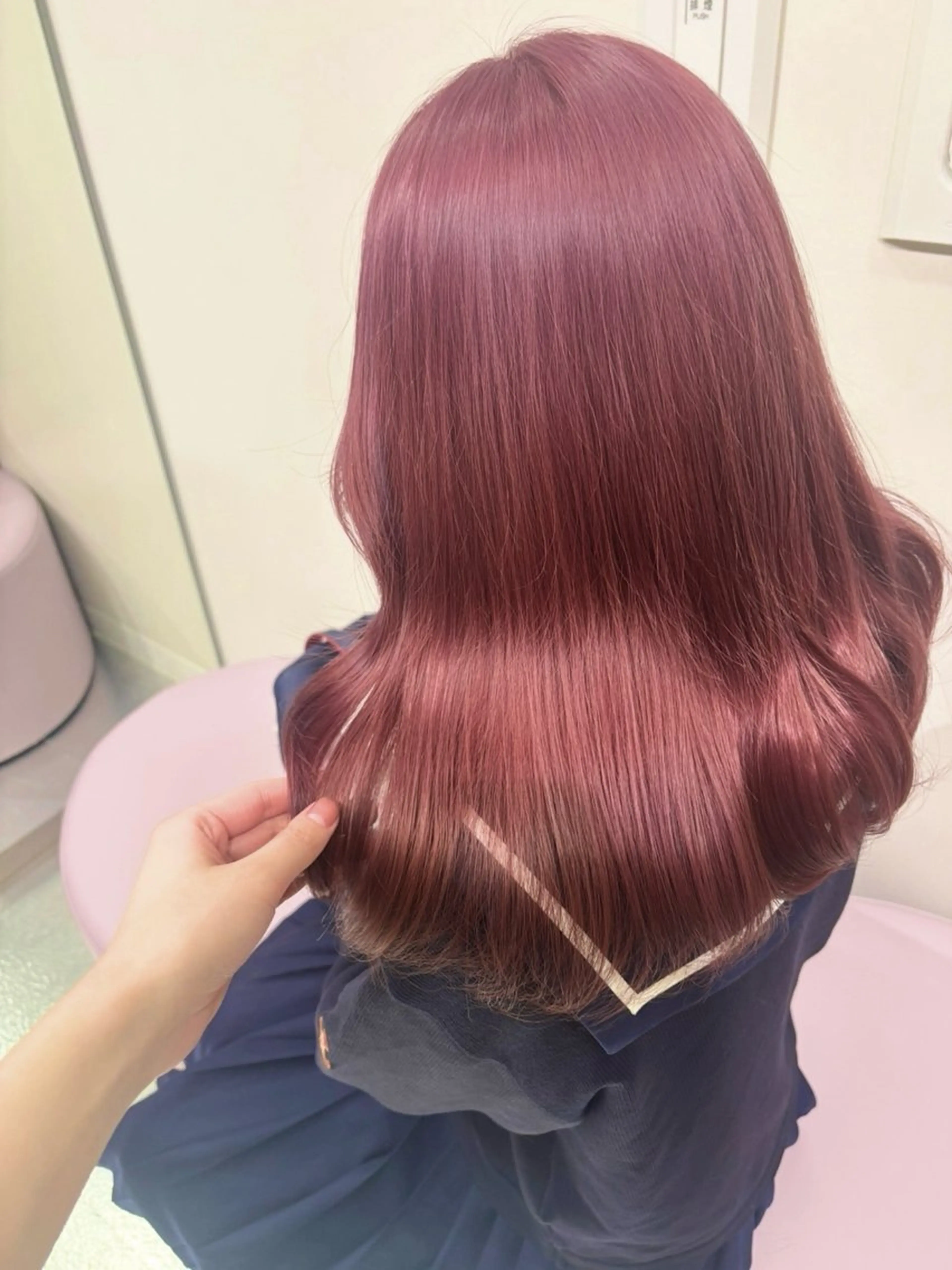 ミディアム カラー ラベンダーカラー ピンクカラー ピンクラベンダー 卒業式のヘアスタイル ヘアカラー Xena ria 衣織/ブリーチカラーのヘアスタイル