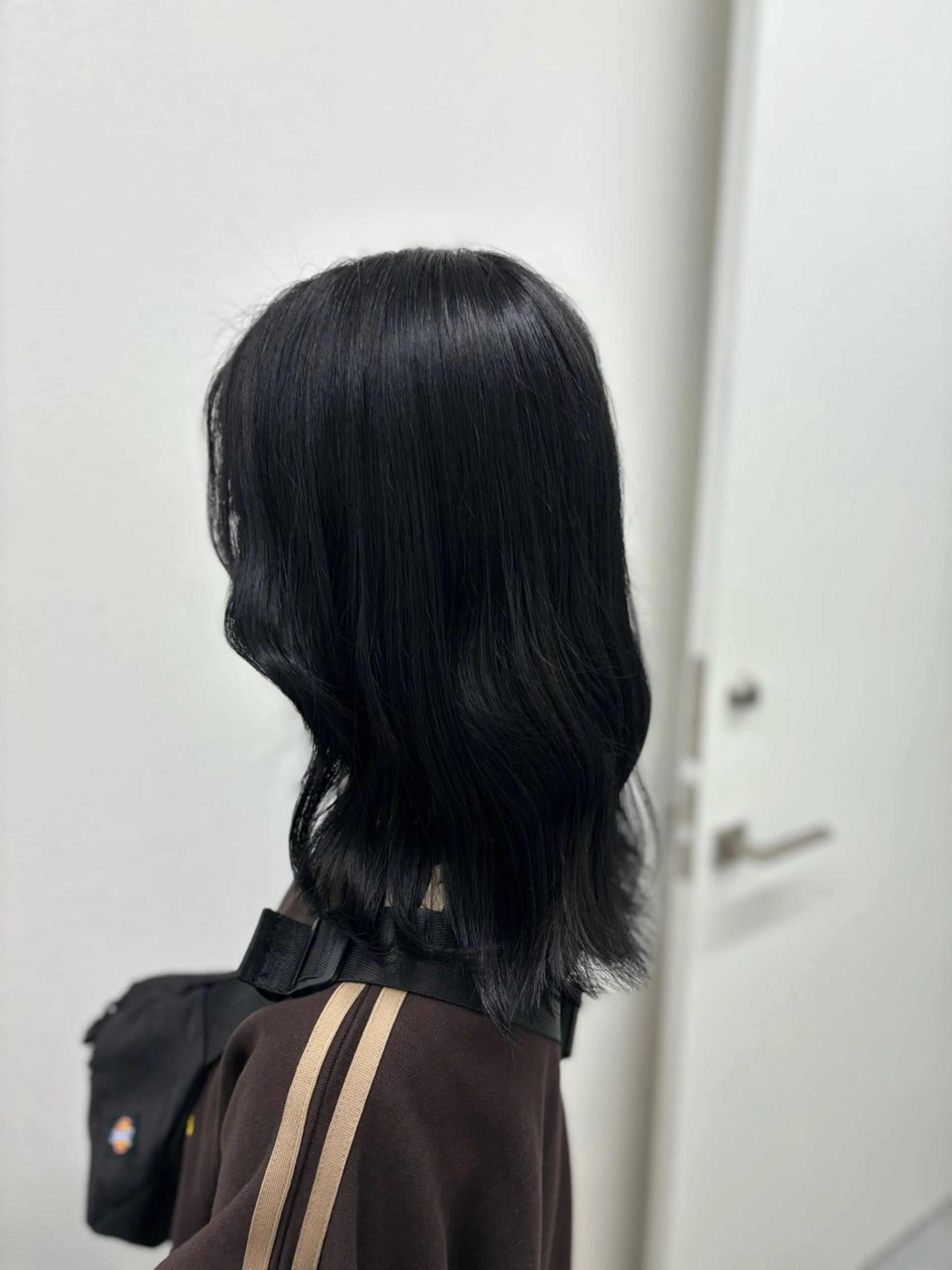 ミディアム カラー 透明感カラー モテ髪💕ハイトーン ベージュ yuriaのヘアスタイル