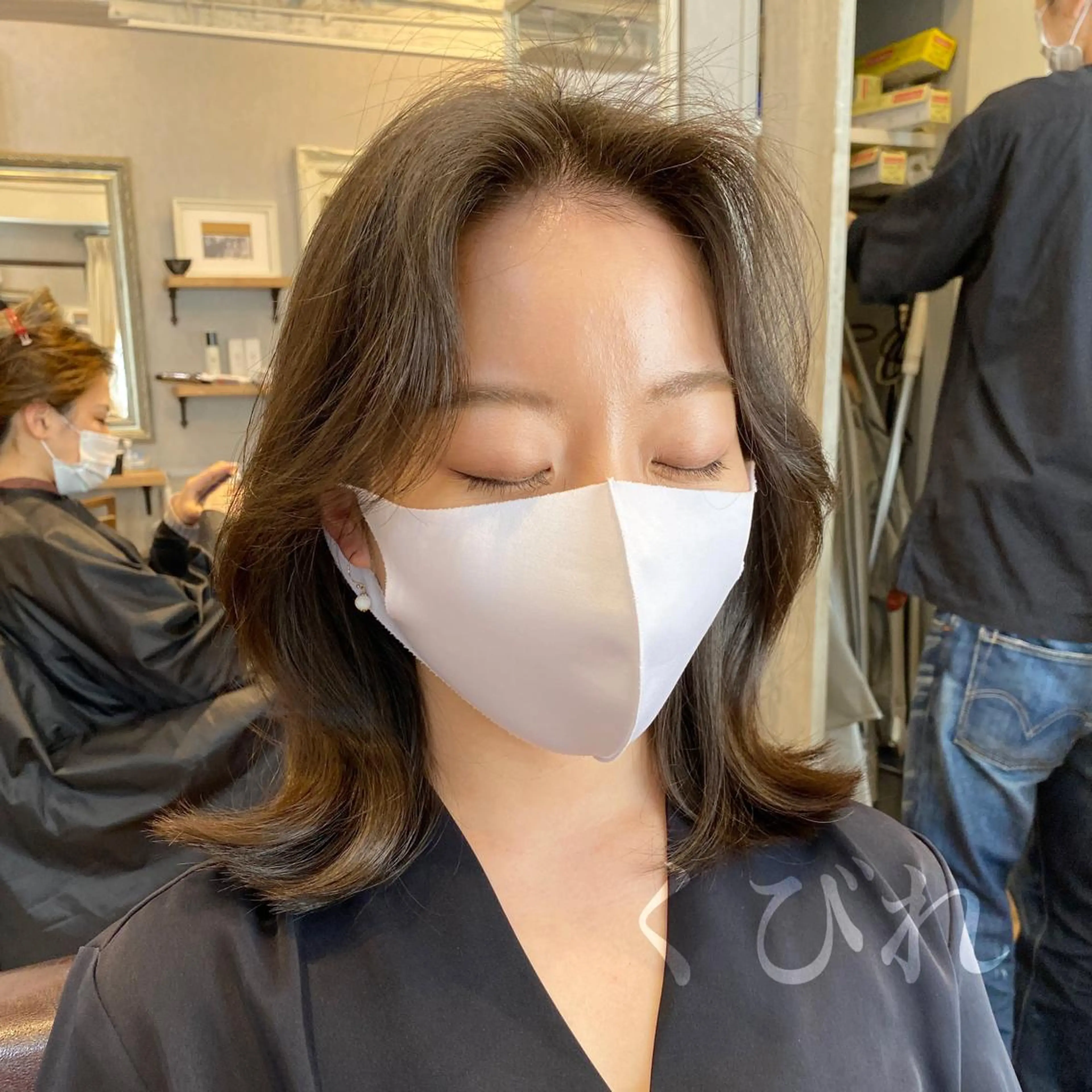 ミディアム カラー SALOWIN 新宿三丁目EAST所属・韓国レイヤー🇰🇷 layercut✂️のヘアスタイル