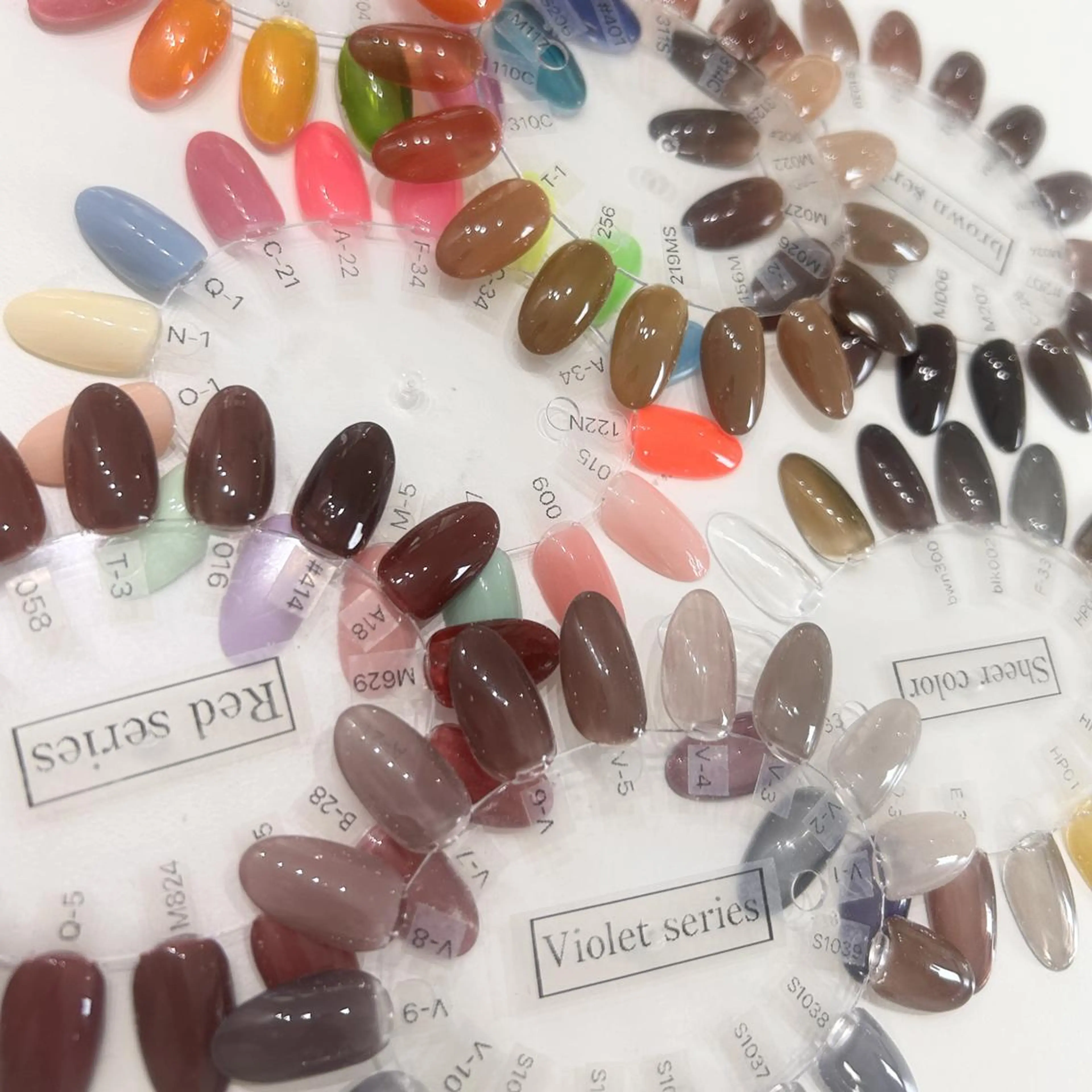 ネイル May. 昭和町のネイルデザイン