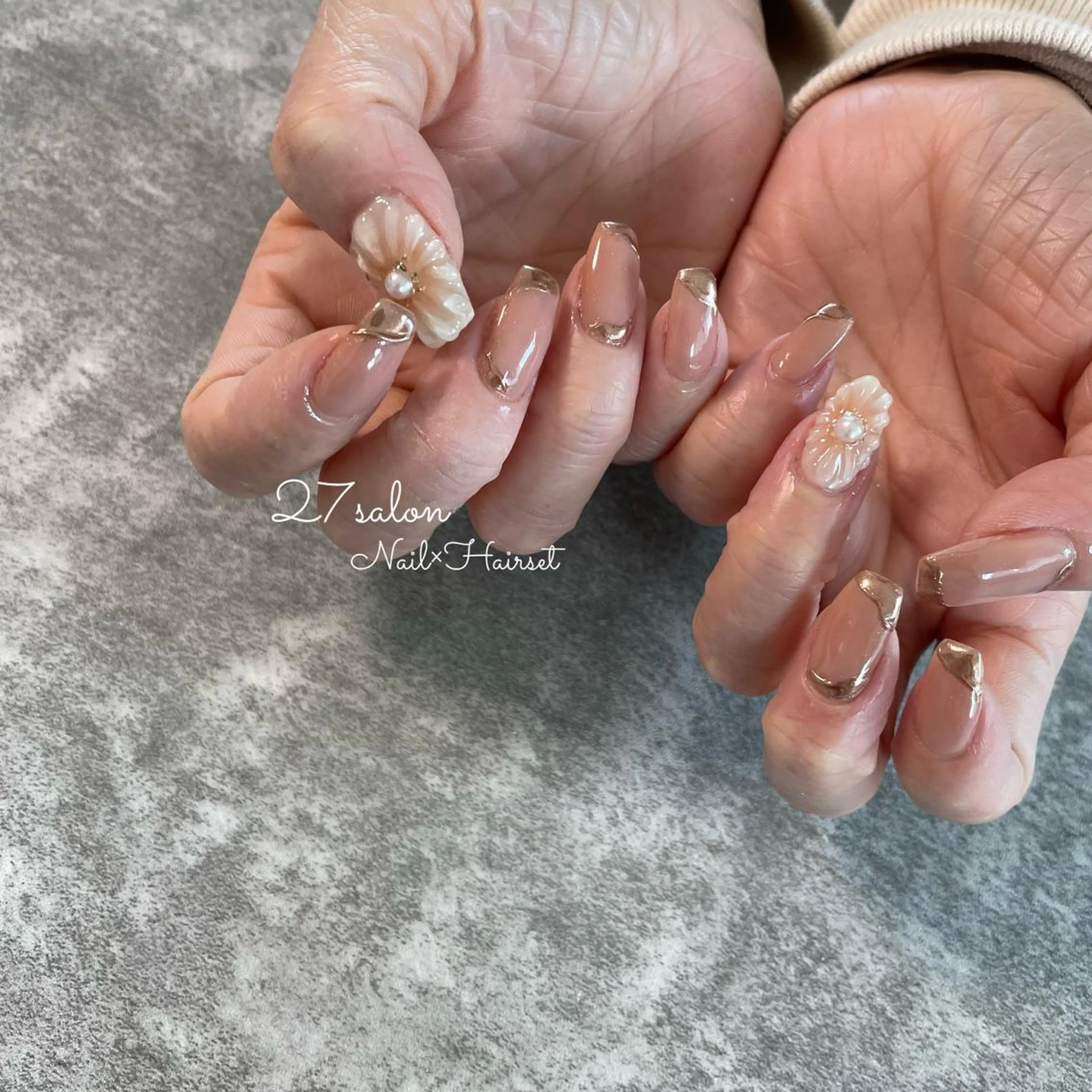 ネイル フラワーネイル ニュアンスネイル ぷっくりネイル 27salon yuinaのネイルデザイン