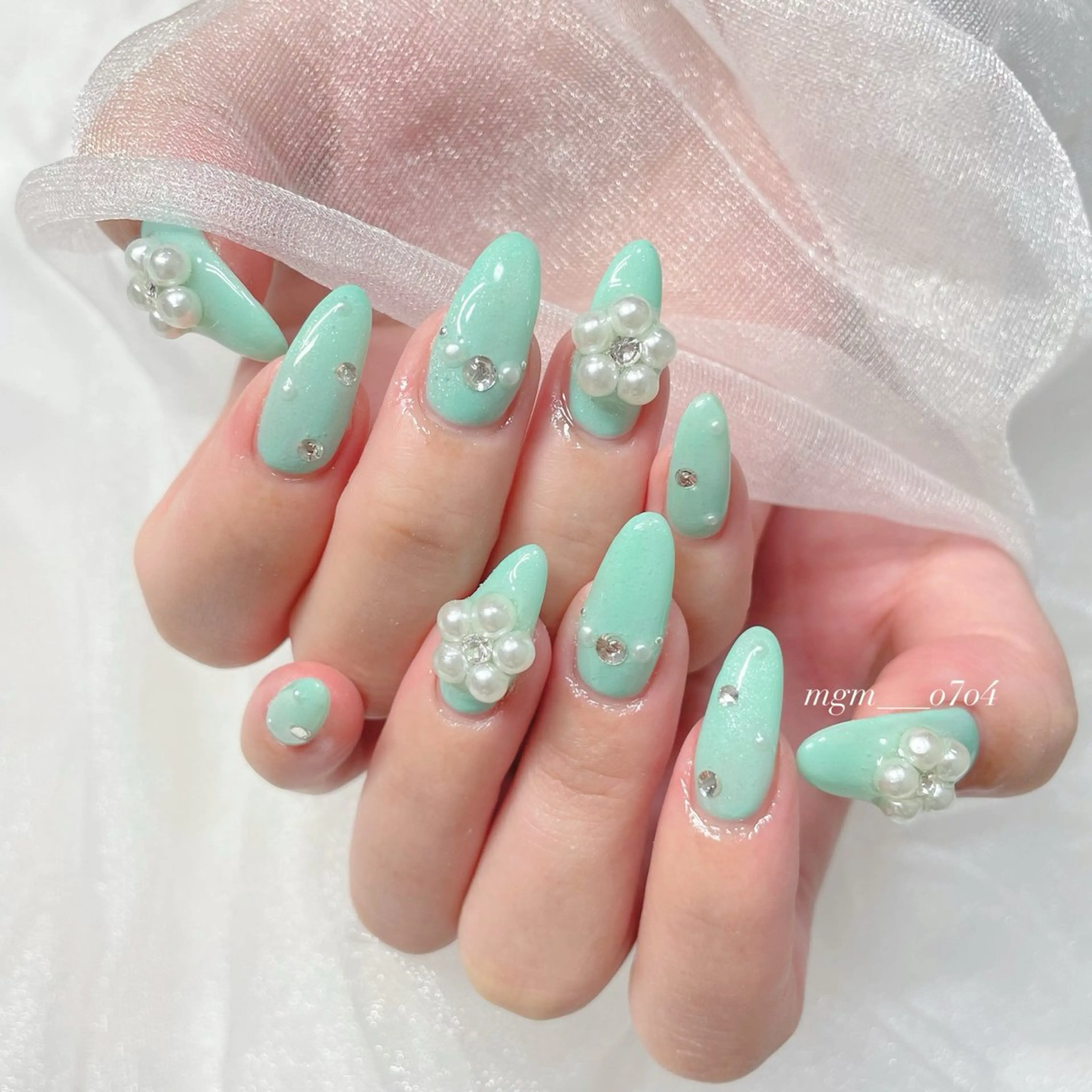 ネイル ハンドネイル ハンドケア MoON...❤︎ MeGuのネイルデザイン