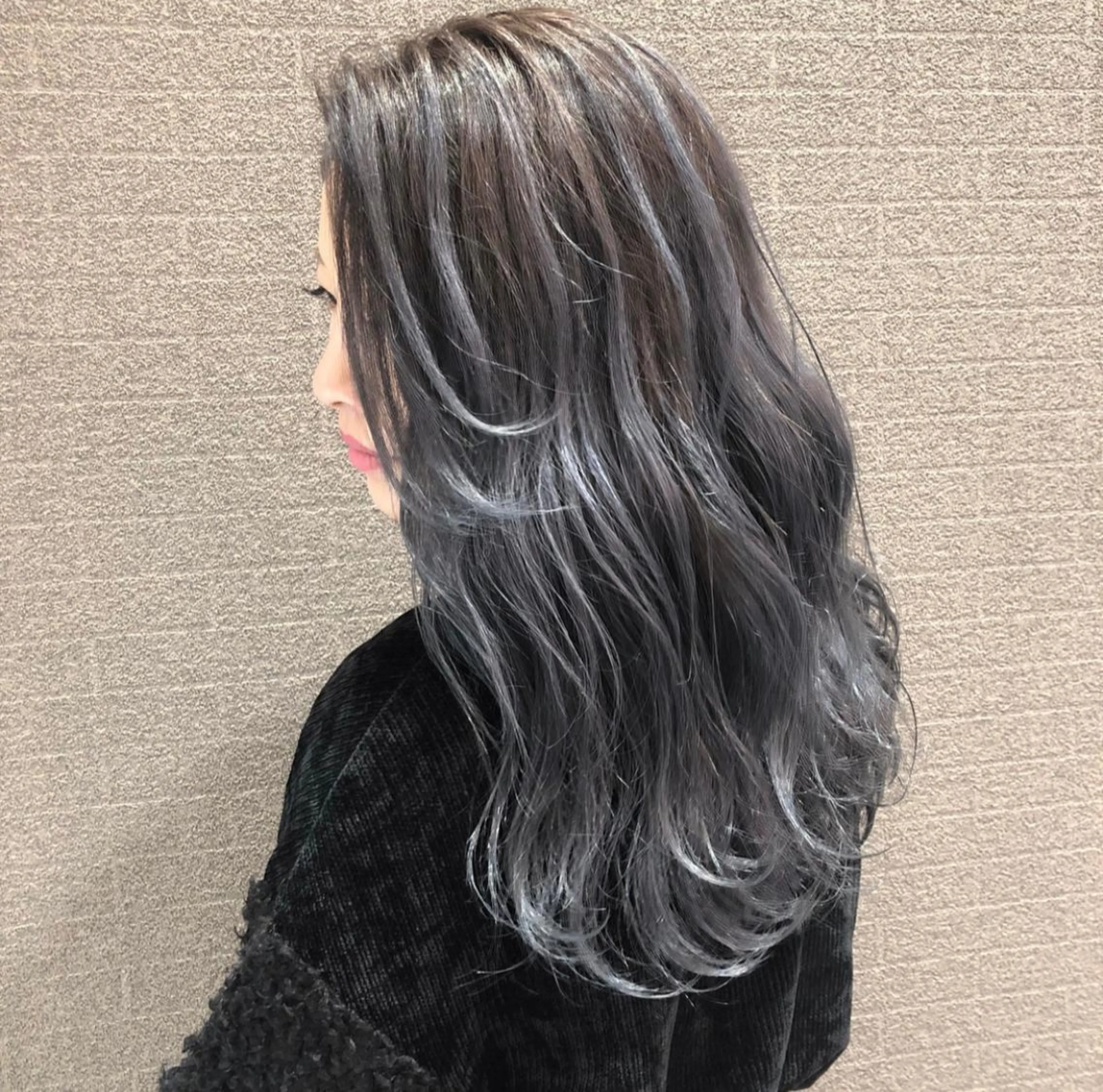 ロング カラー ヘアアレンジ バレイヤージュ レイヤーカット アンドウ ユウ/ レイヤーカット/韓国のヘアスタイル