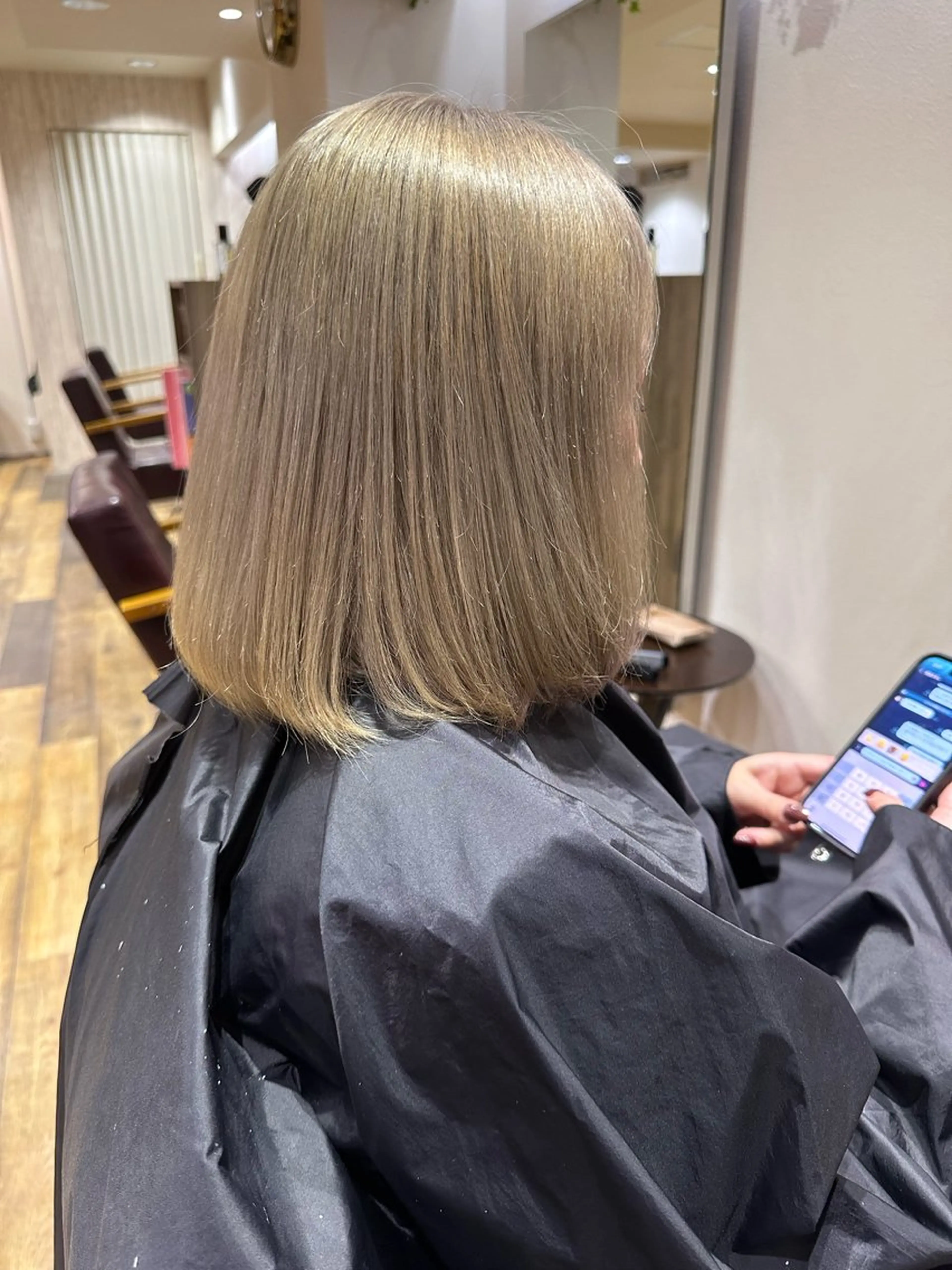 ショート カラー vifkrone所属・心斎橋ダブルカラー ⭐️カラー タカヤマのヘアスタイル