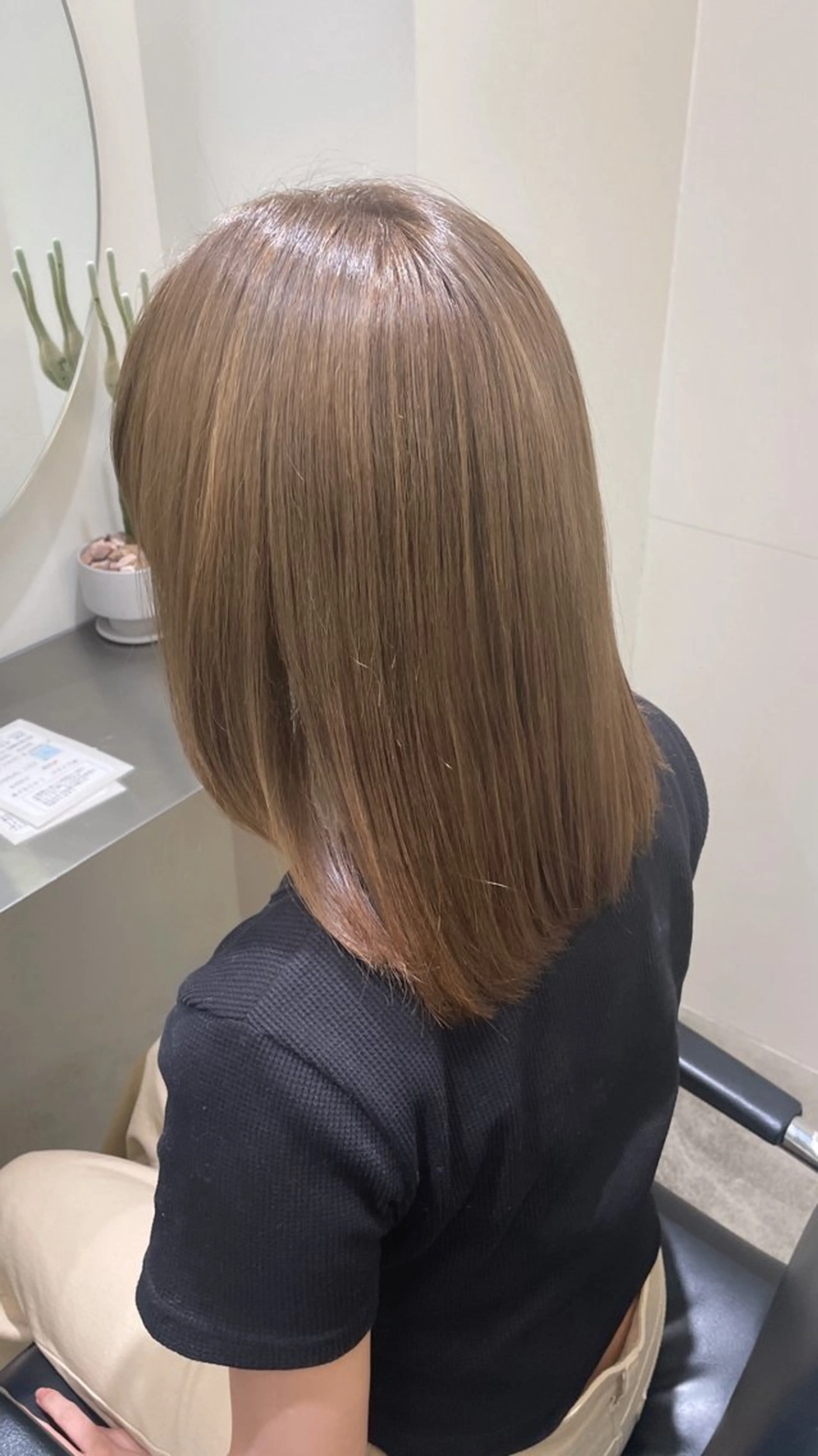 ミディアム elena byartefice所属・安達 萌花のヘアスタイル