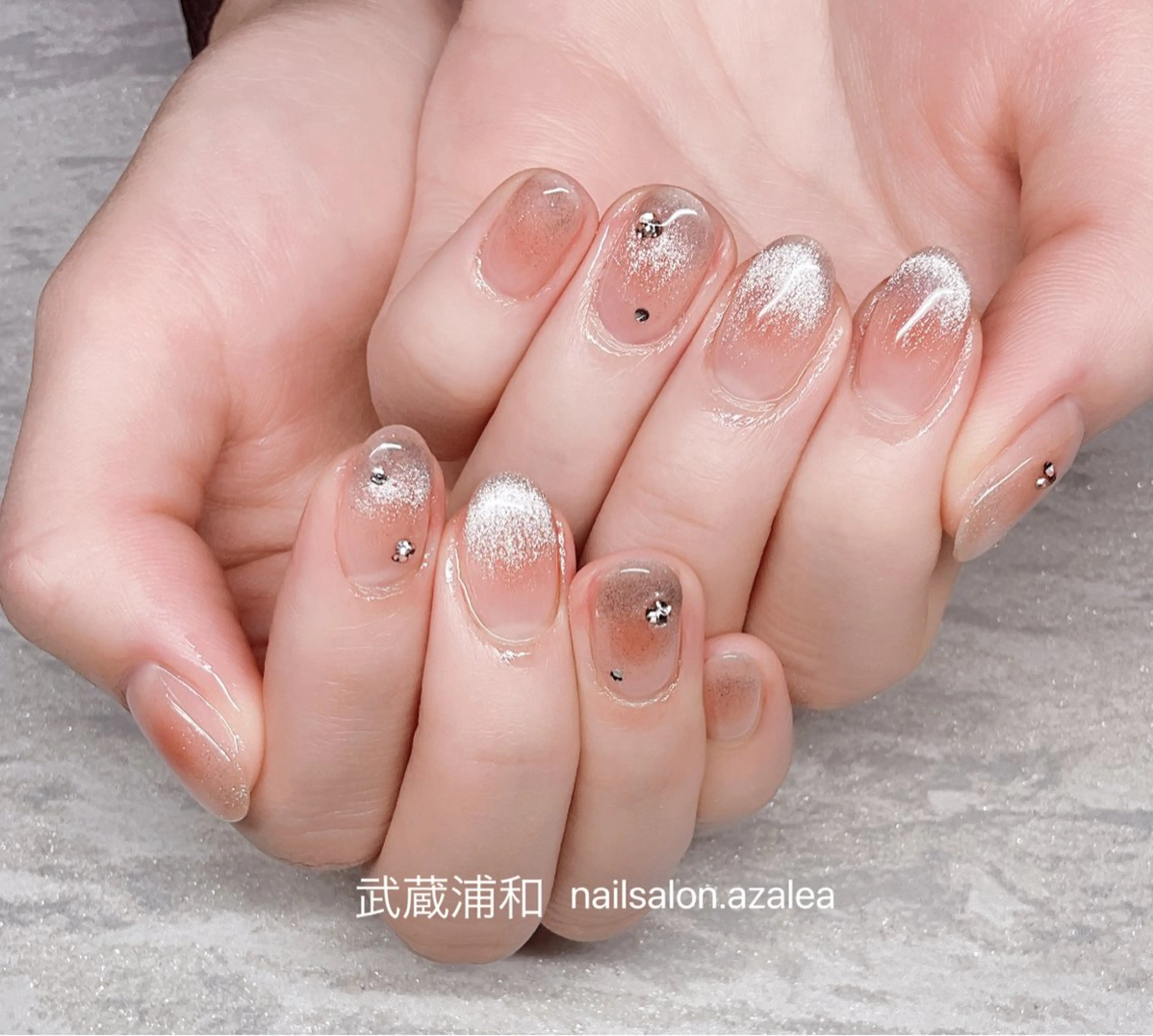 ネイル ハンドネイル R inのネイルデザイン