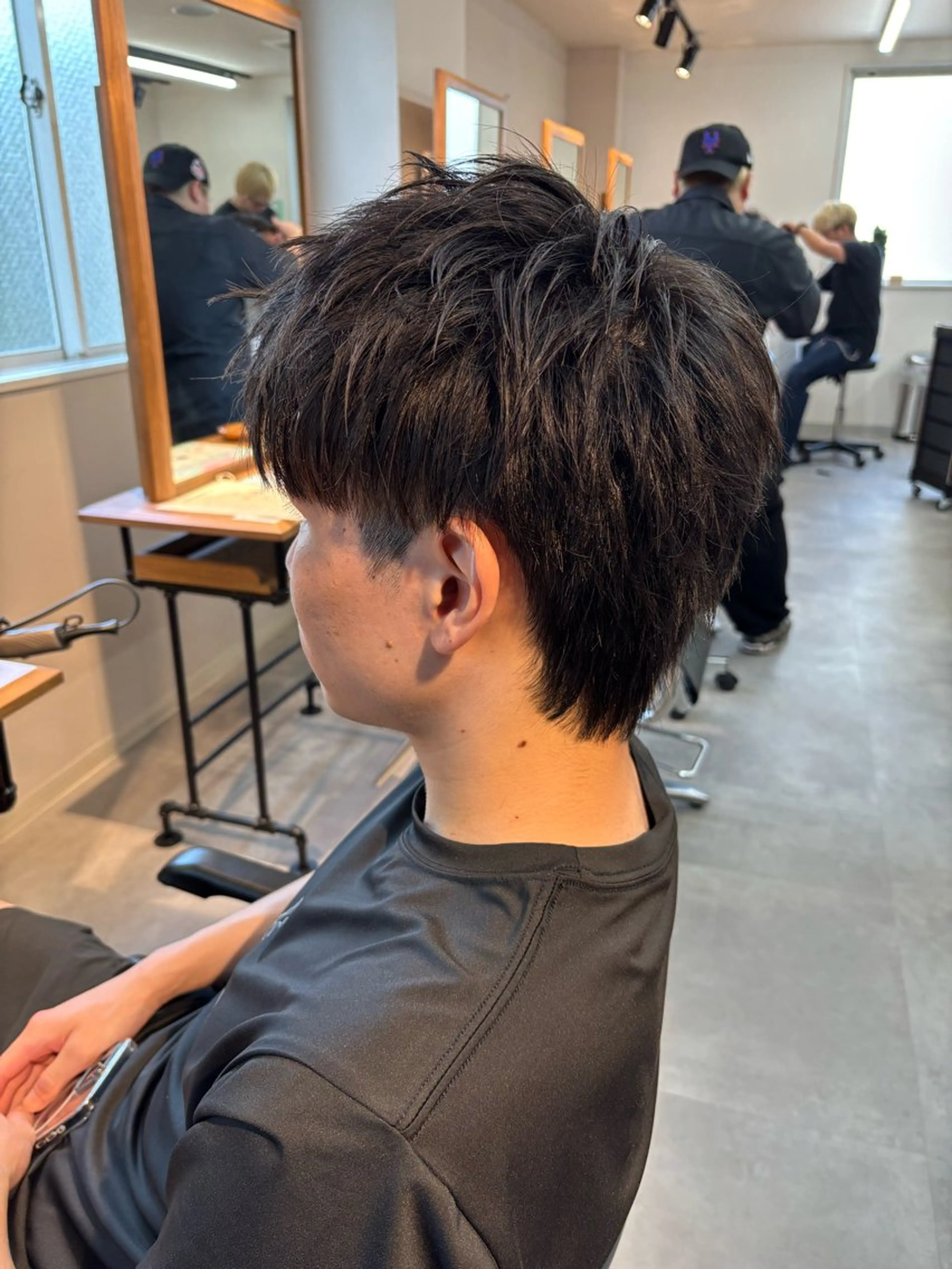 メンズ メンズショート カット フェザーパーマ/韓国 /メンズカット保立のヘアスタイル