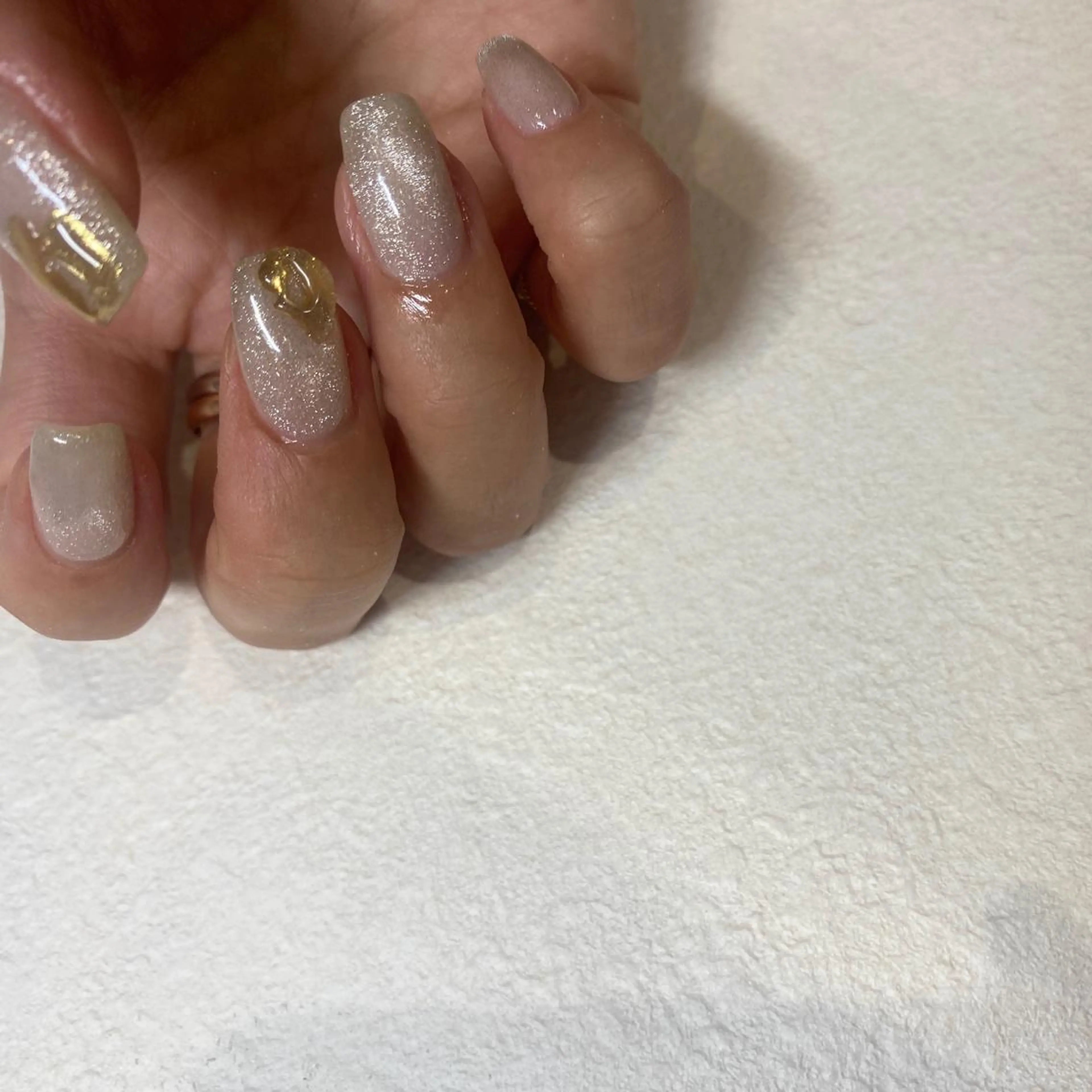 ネイル ハンドネイル NINEnami ニュアンスネイルのネイルデザイン