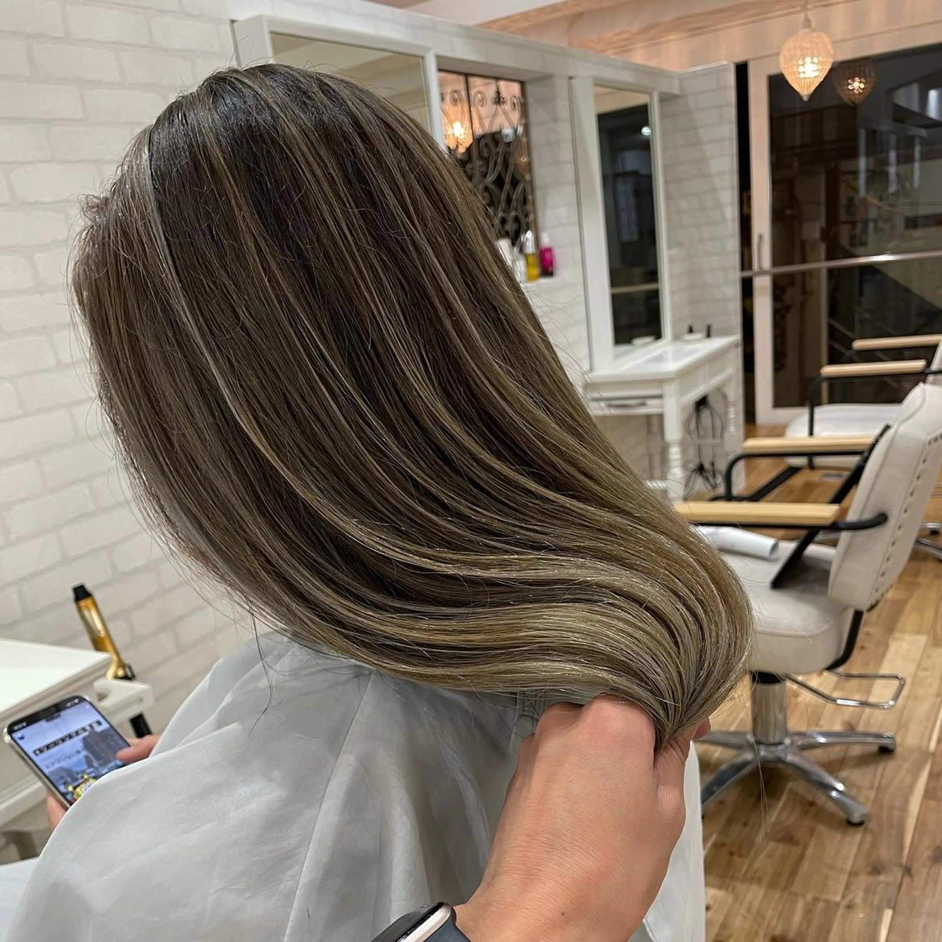 ロング カラー バレイヤージュ レイヤーカット ヘアカラー トリートメント Tao所属・藤川 大智のヘアスタイル