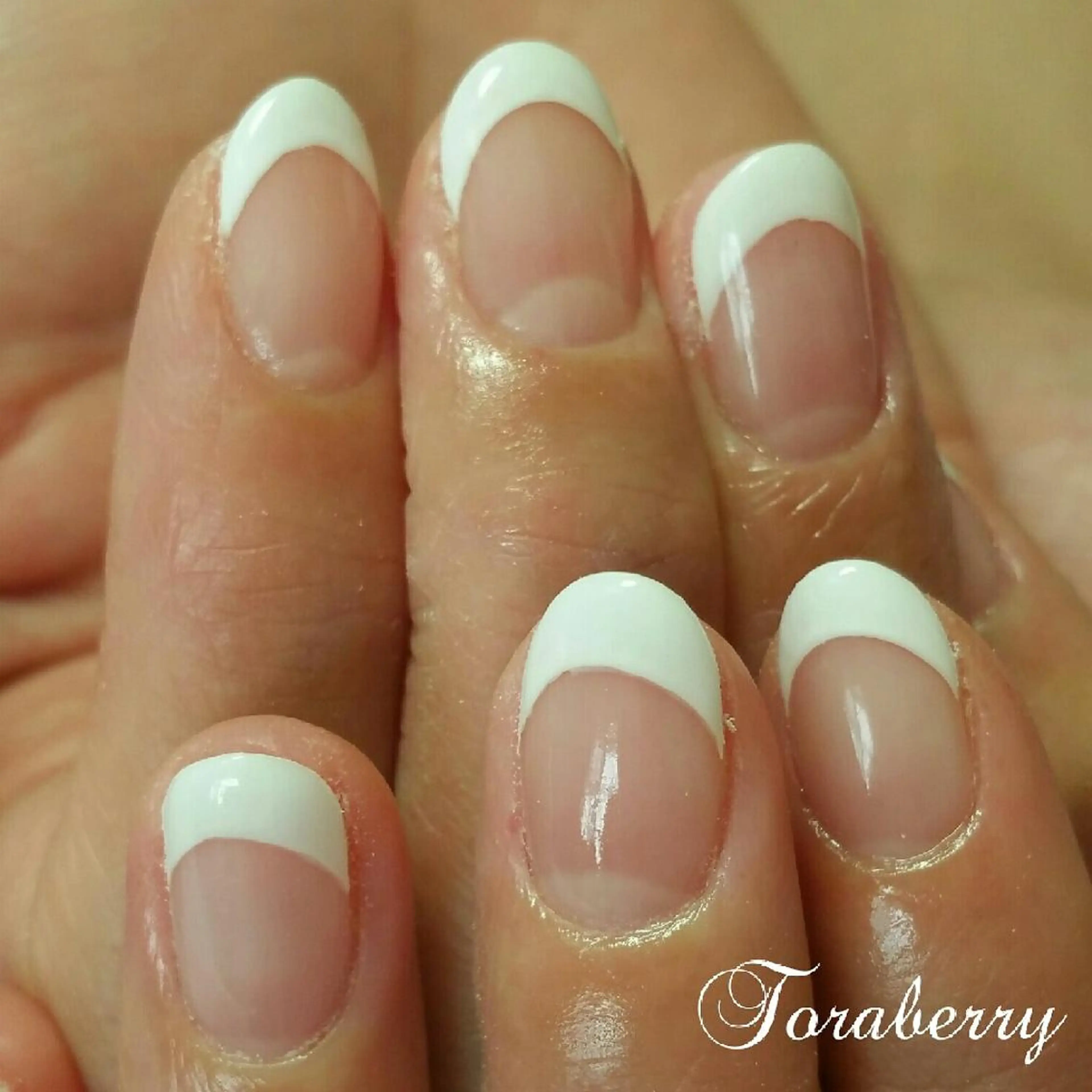 ネイル フレンチネイル ハンドネイル ネイリスト なつみのネイルデザイン