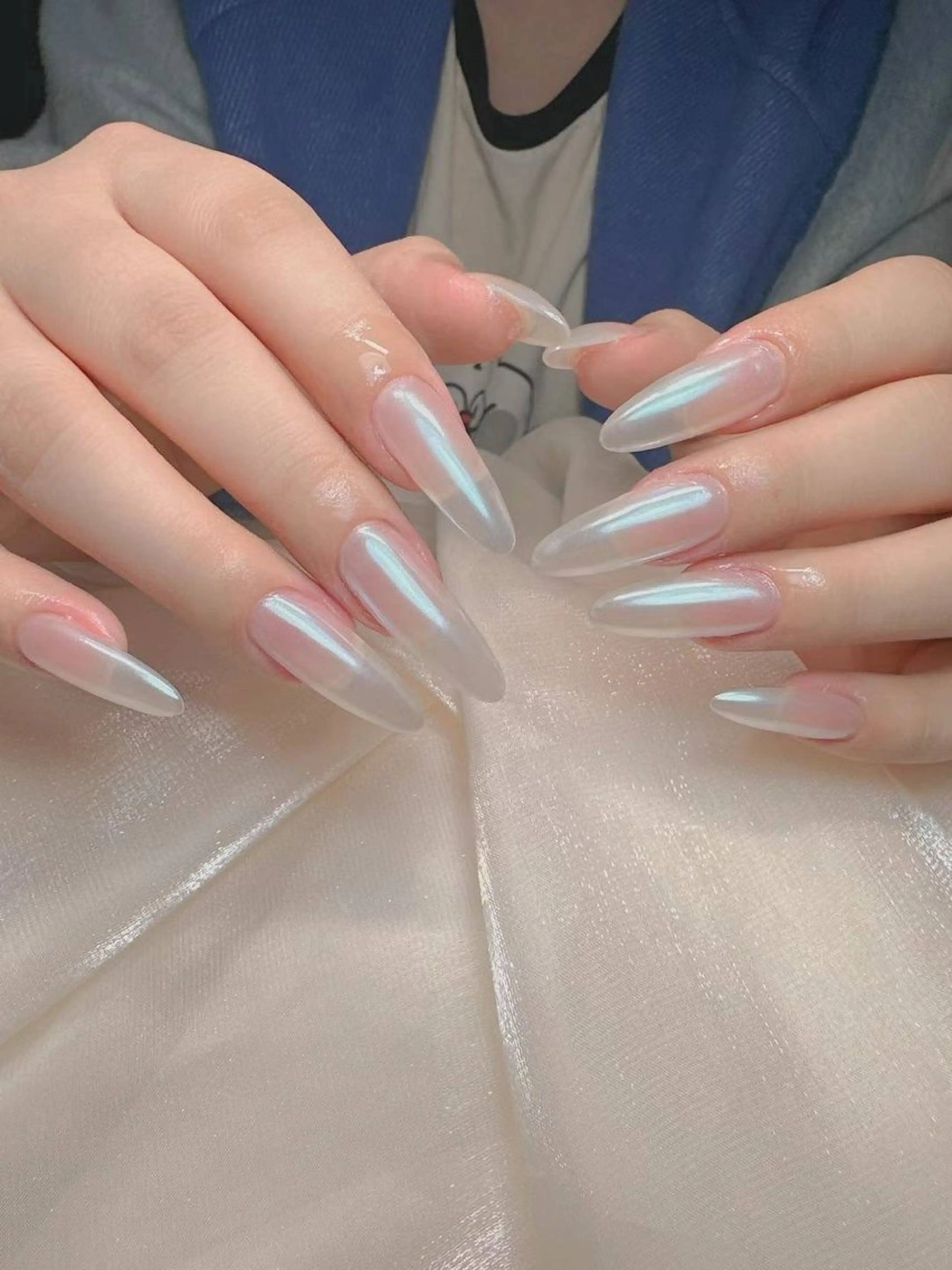 ネイル オーロラネイル グラデーション ミラーネイル ワンカラーネイル 長出し専門店🎀 HARO💕Nailのネイルデザイン