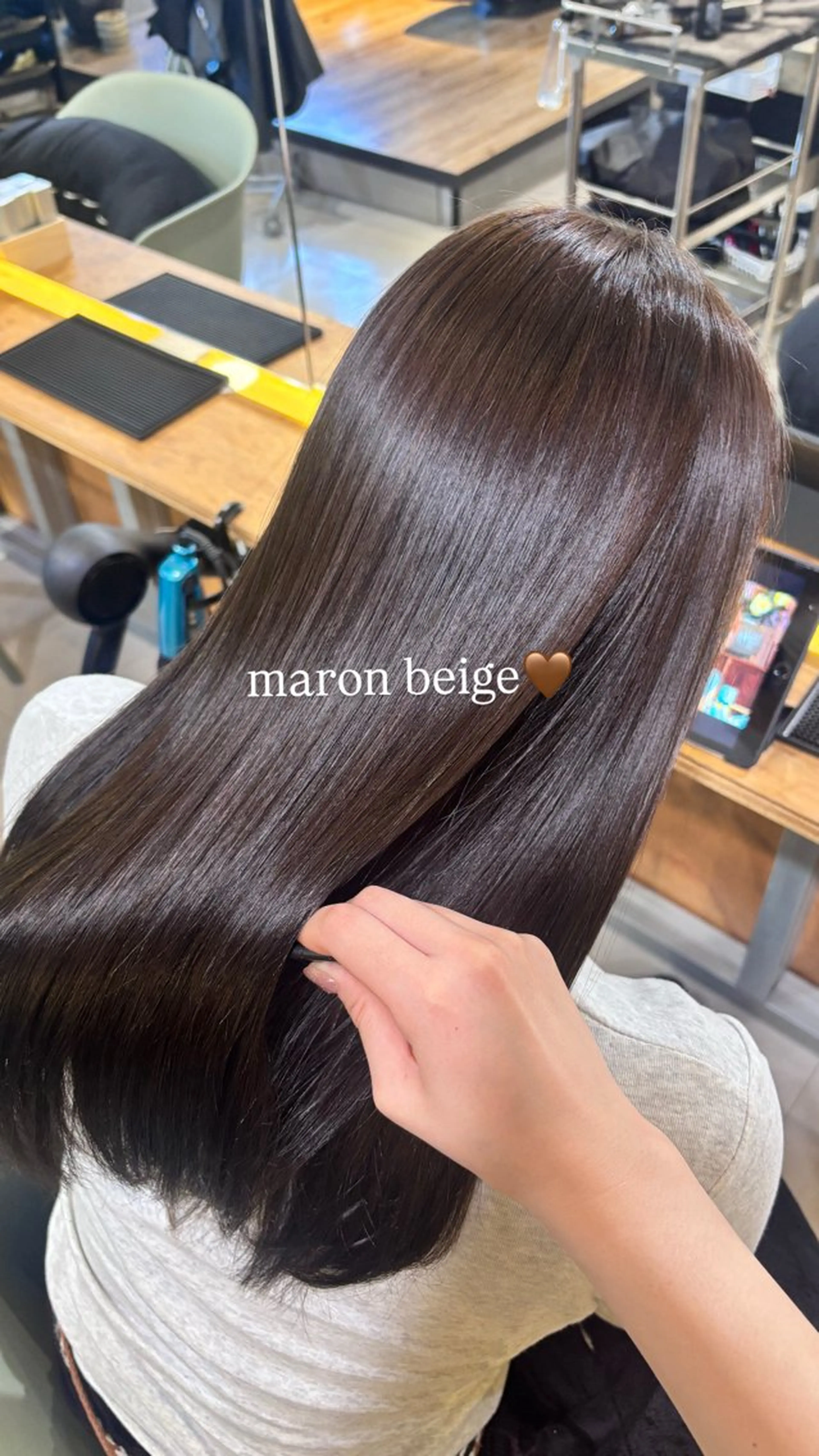 セミロング ヘアカラー トリートメント Kazuha /透明感カラーのヘアスタイル