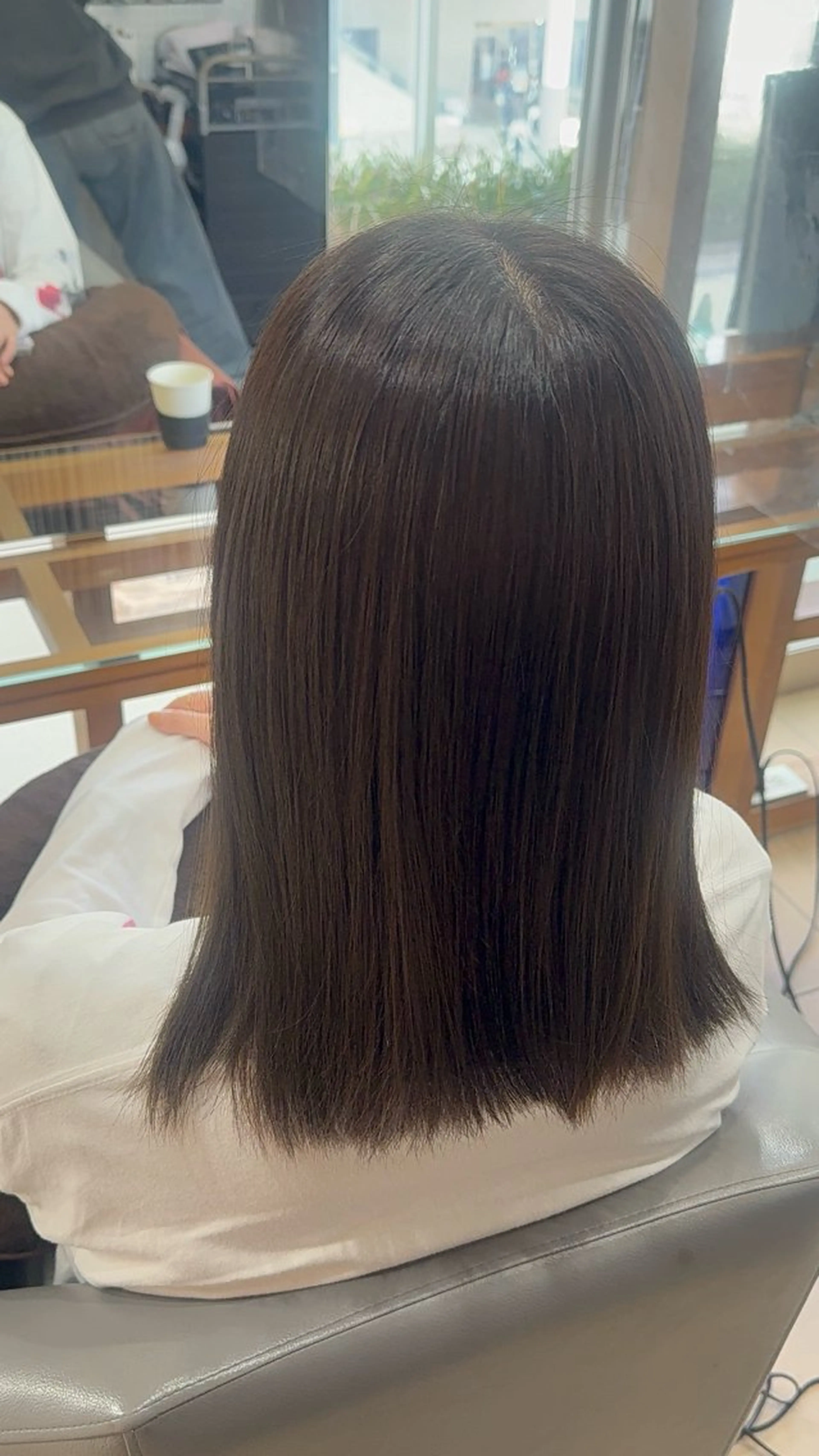 カラー オリーブカラー 縮毛矯正 レイヤーカット/ 縮毛矯正/海音のヘアスタイル