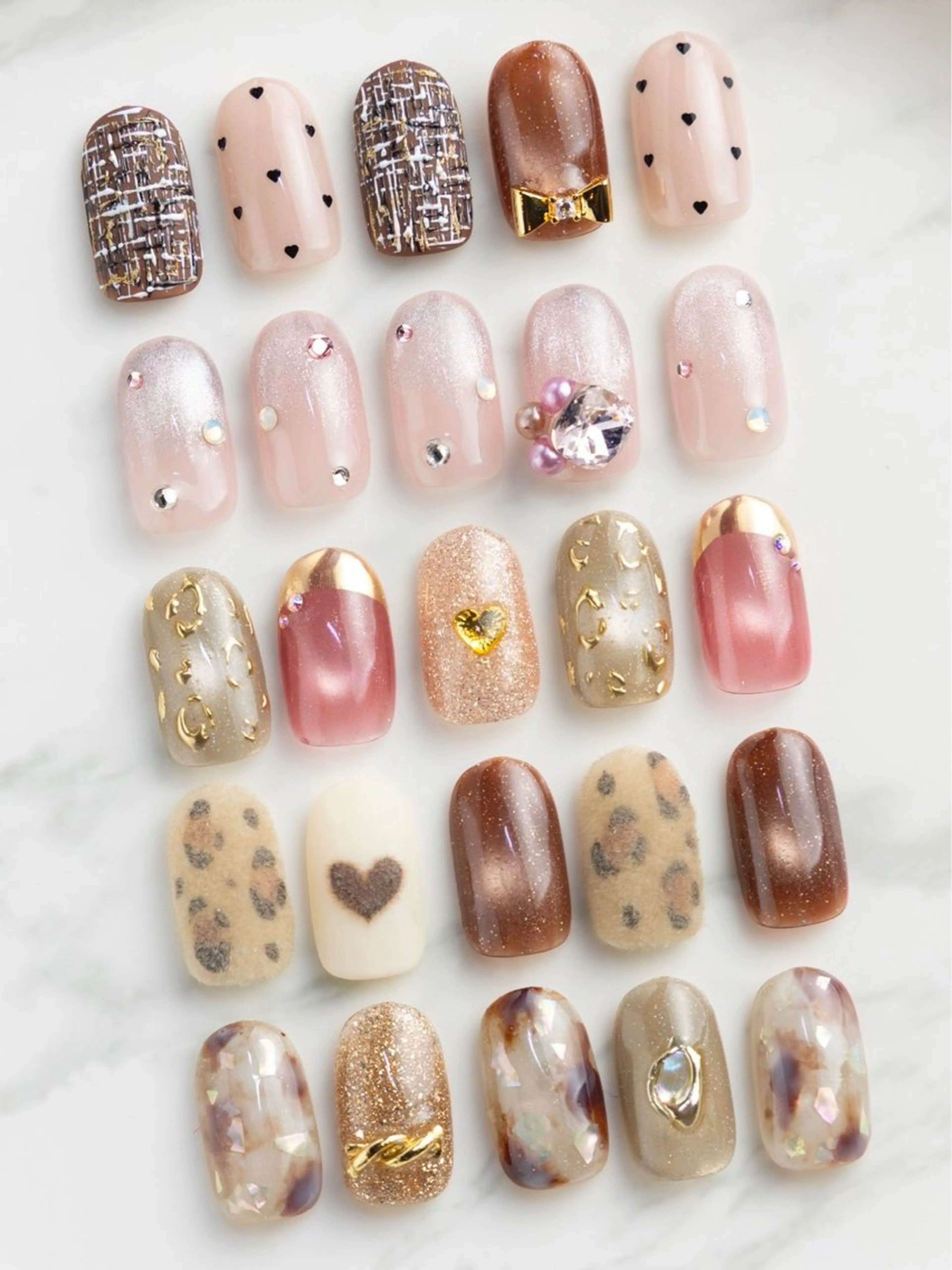 ハンド🩷オフあり🩷ゴージャスコース*オフ代無料*お色変更可◎秋冬デザイン多数◎の写真