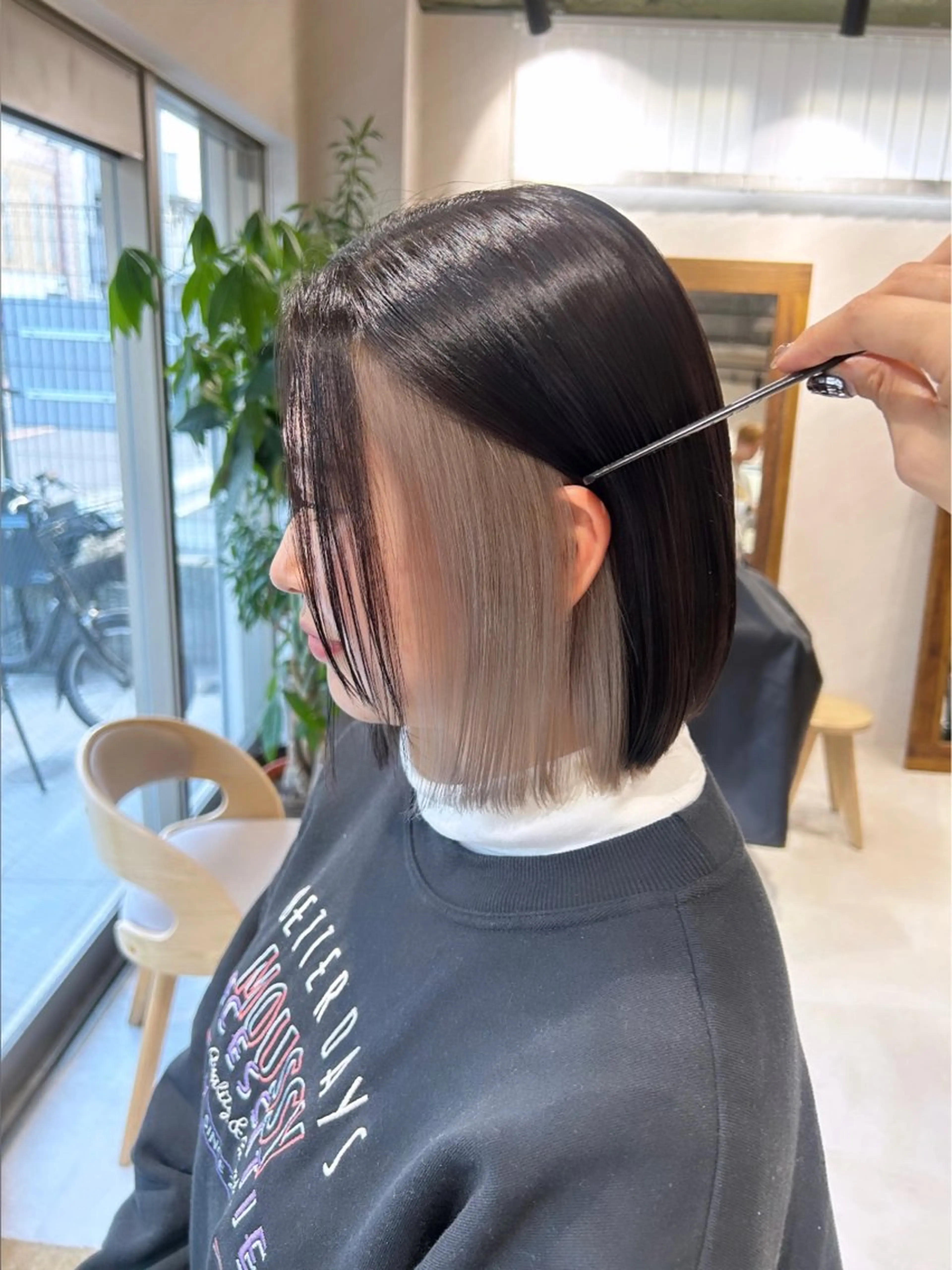 【🌻さりげないお洒落カラー🌻】💫イヤリングカラー➕3ステップトリートメント💫(ブリーチ+全体カラー込み)の写真