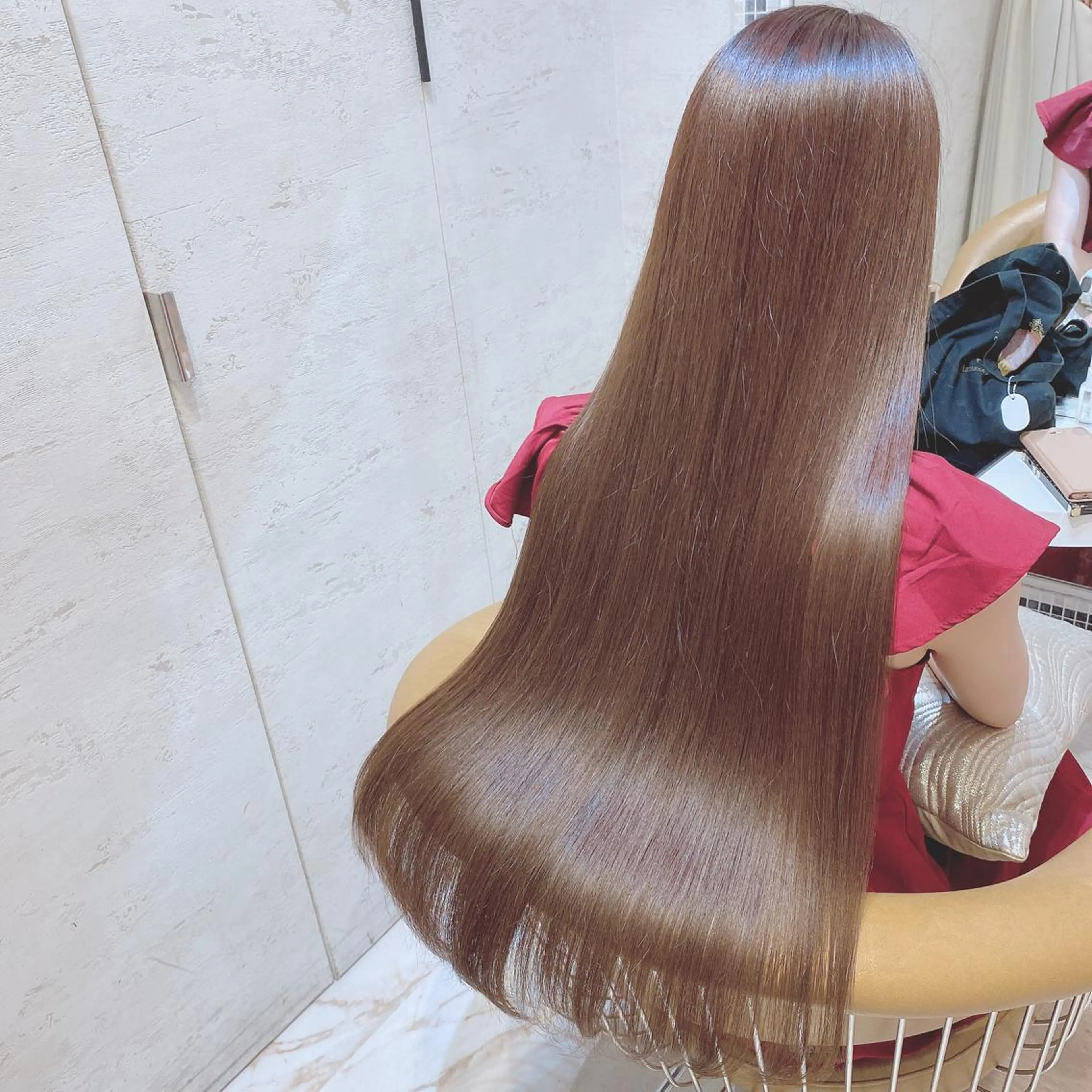 セミロング カット 代表山口ひな 髪質改善のプロのヘアスタイル