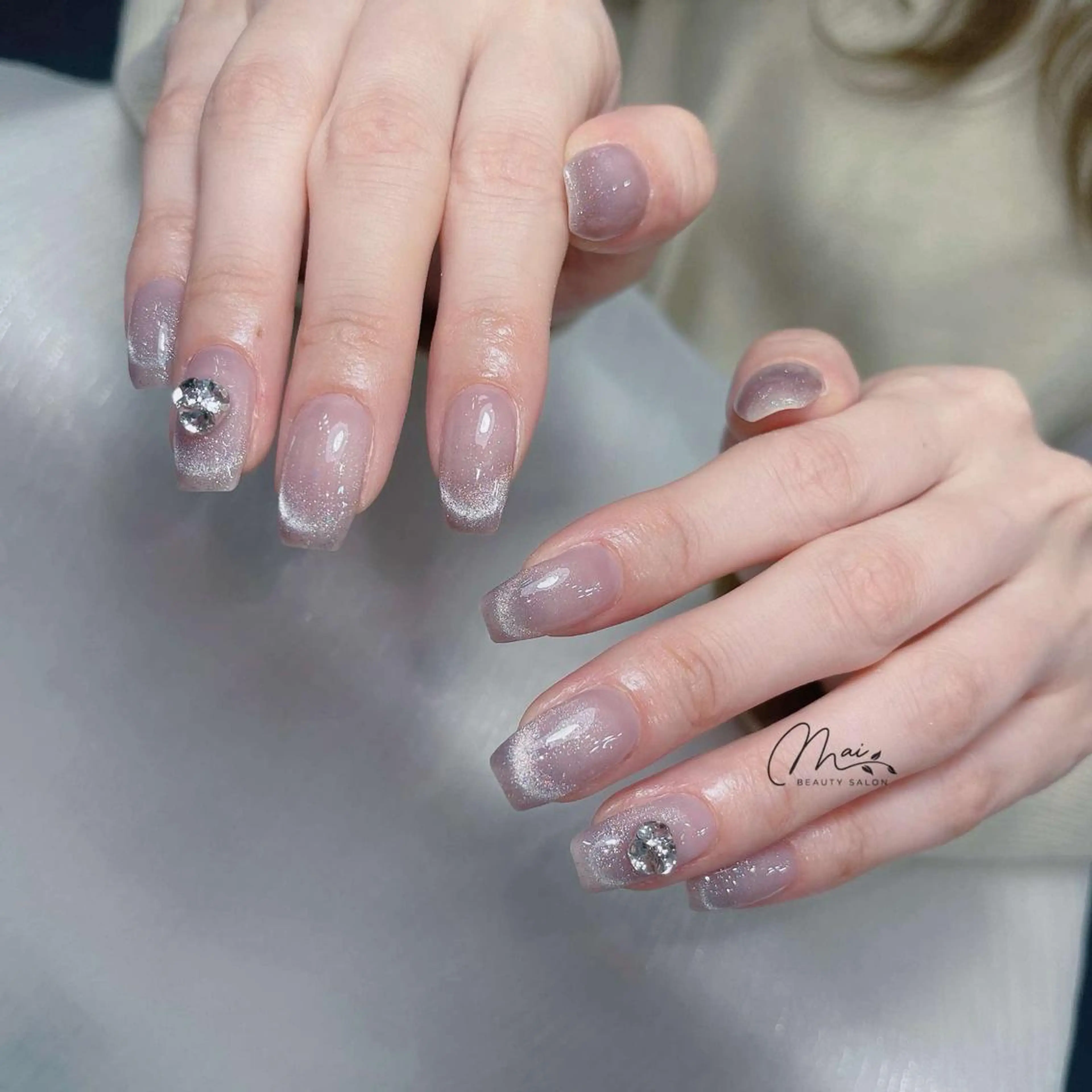 ネイル アニマル柄 ボルドー ジェルネイル ニュアンスネイル パラジェル MaiBeauty マイ マイのネイルデザイン