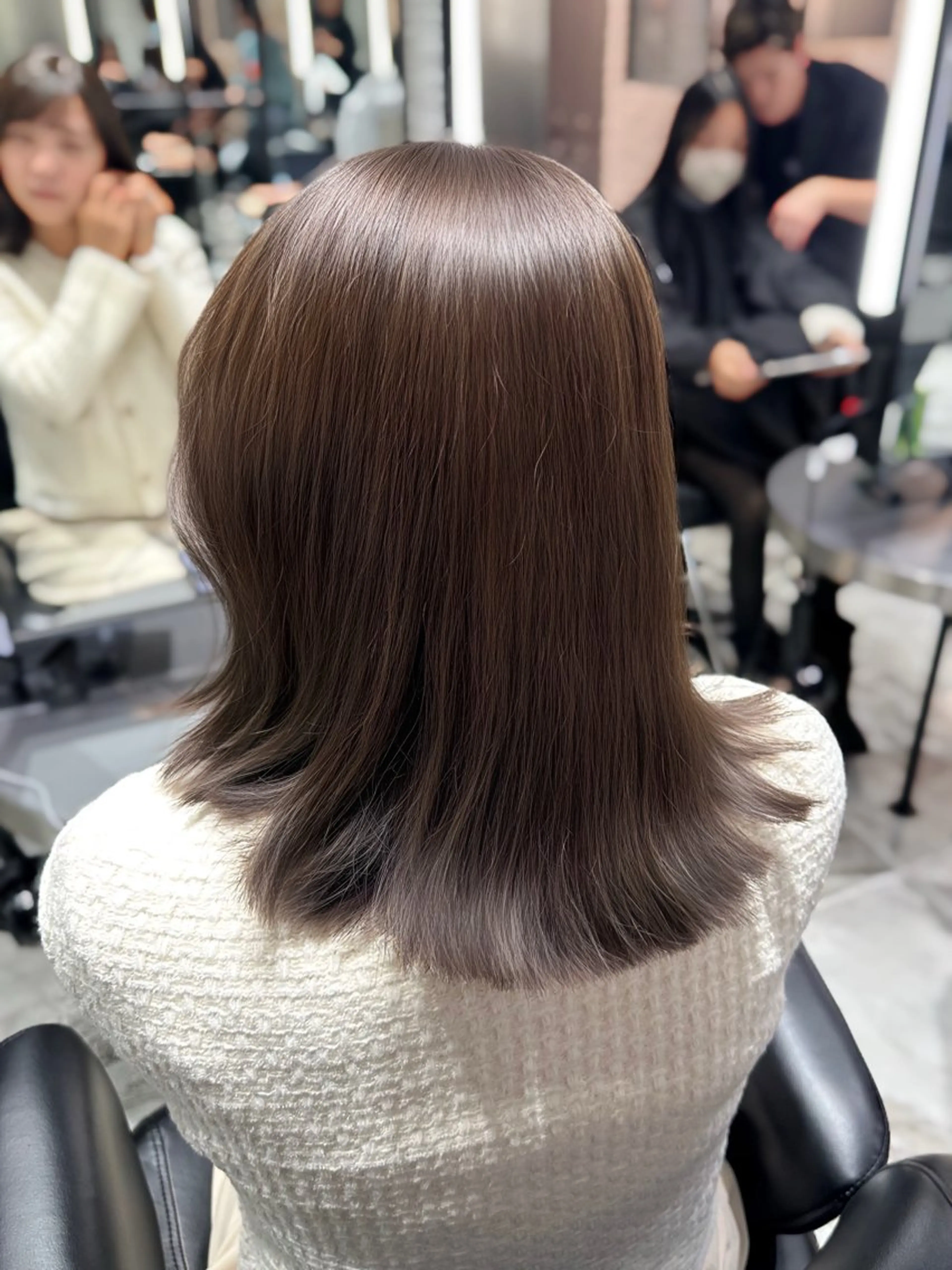 セミロング カラー ベージュカラー 韓国ヘア🎀艶髪 RISAのヘアスタイル