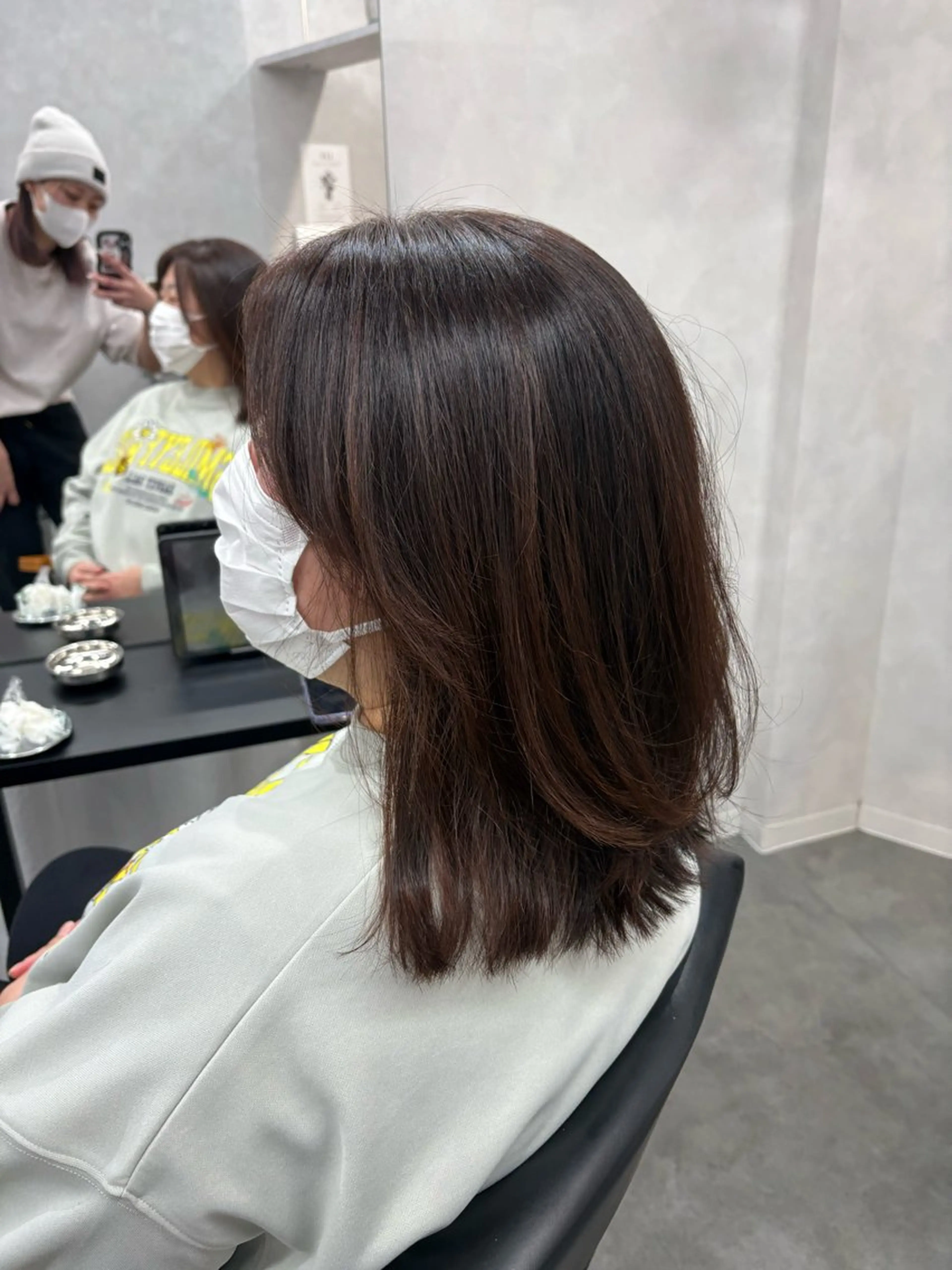 ミディアム 顔まわりレイヤー 顔周りカット レイヤーカット LIV My(マイ) 髪質改善/箕面のヘアスタイル