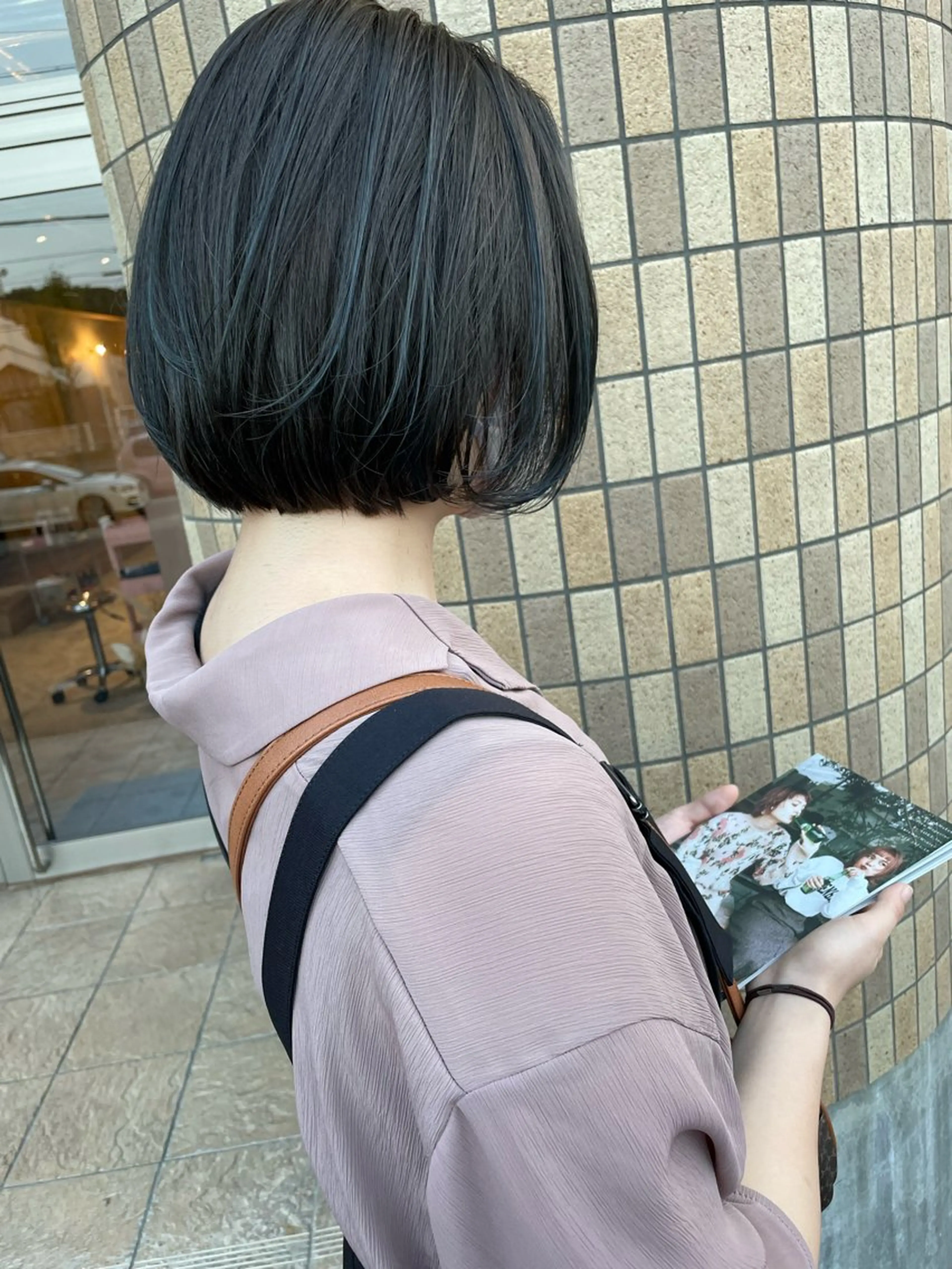 ショート ハイライト カット 韓国ボブ👩🇰🇷 小野絢未のヘアスタイル