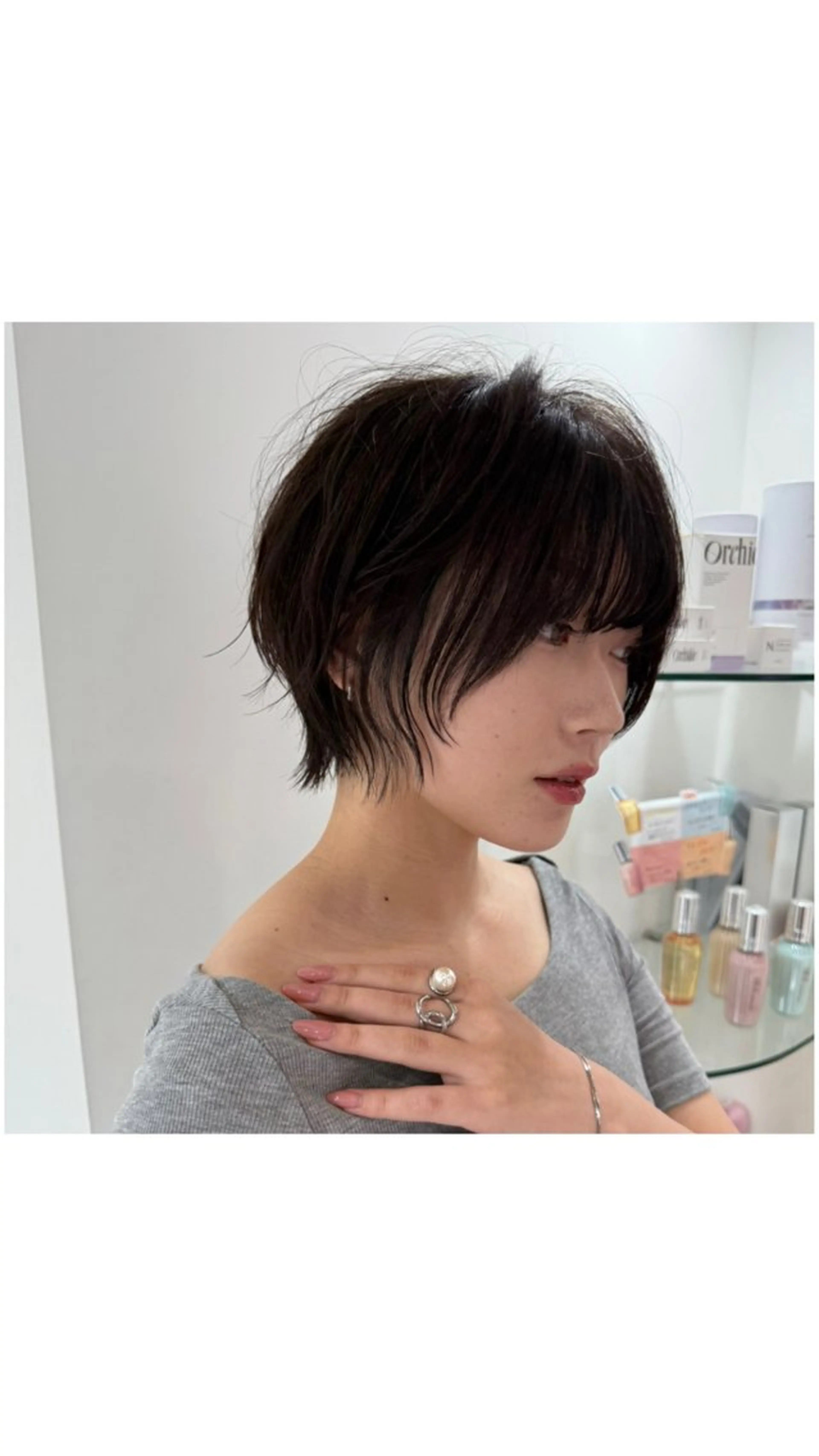 ショート カラー くびれヘア レイヤーカット ショートヘア 小顔カット ウルフカット カット ヘアカラー トリートメント 🌟TOSHI/透明 感カラー/ショートのヘアスタイル