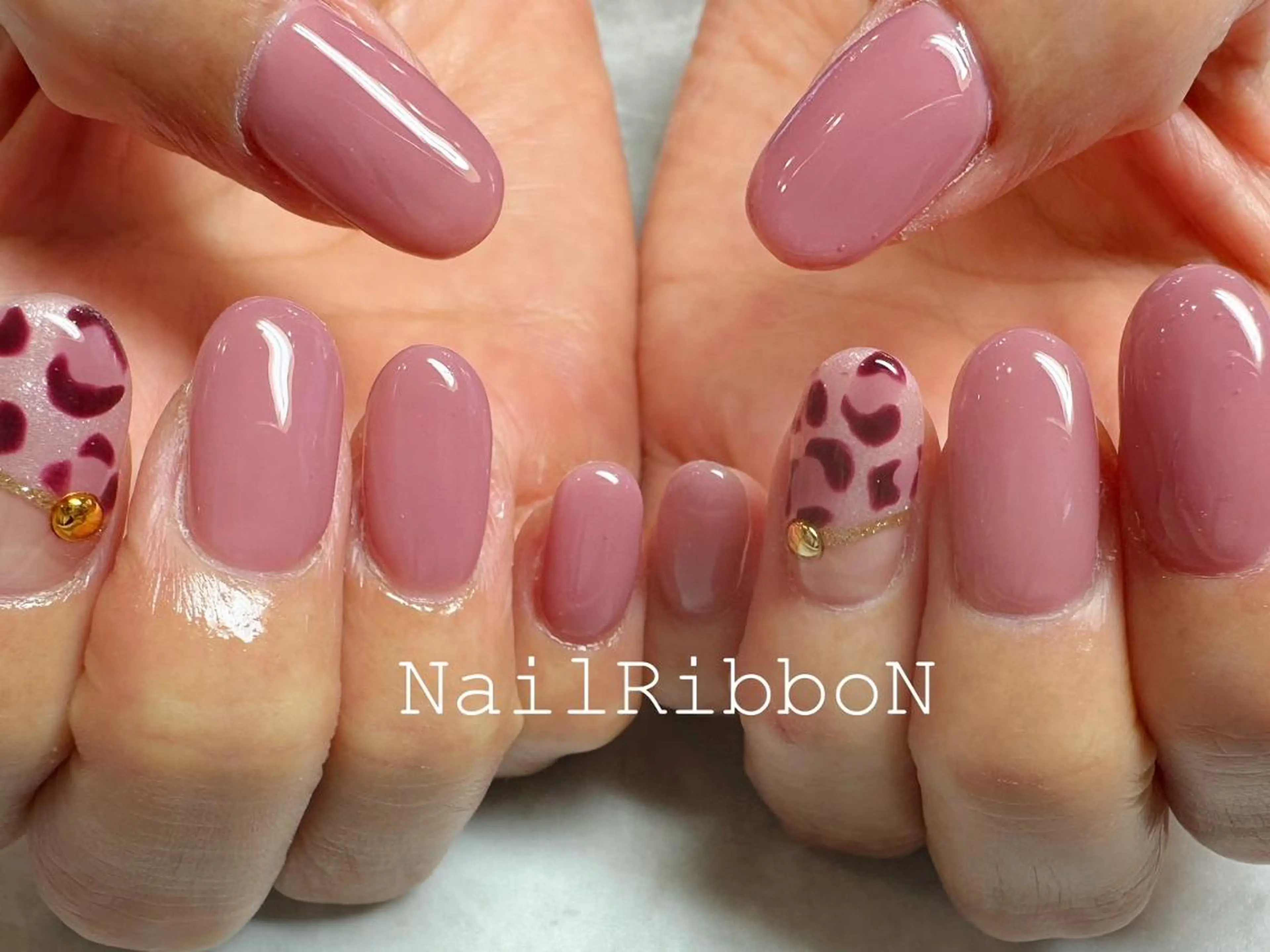 ネイル ネイルリボン 伊藤のネイルデザイン